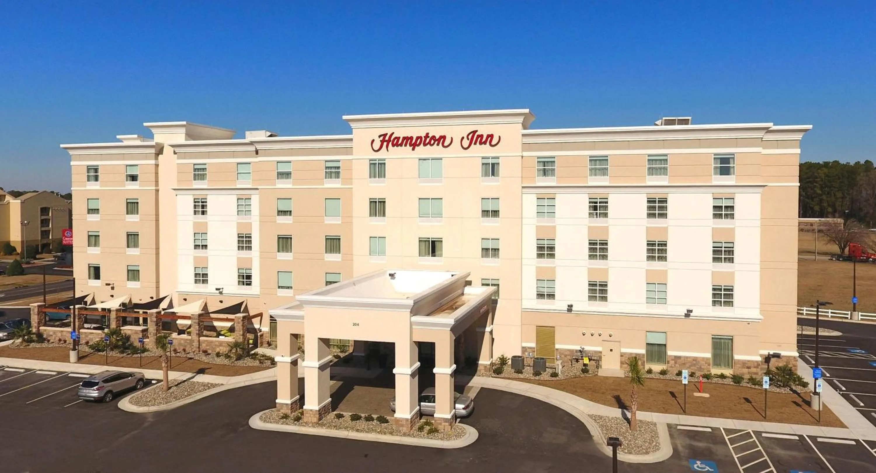 Property building in Hampton Inn Lumberton, NC