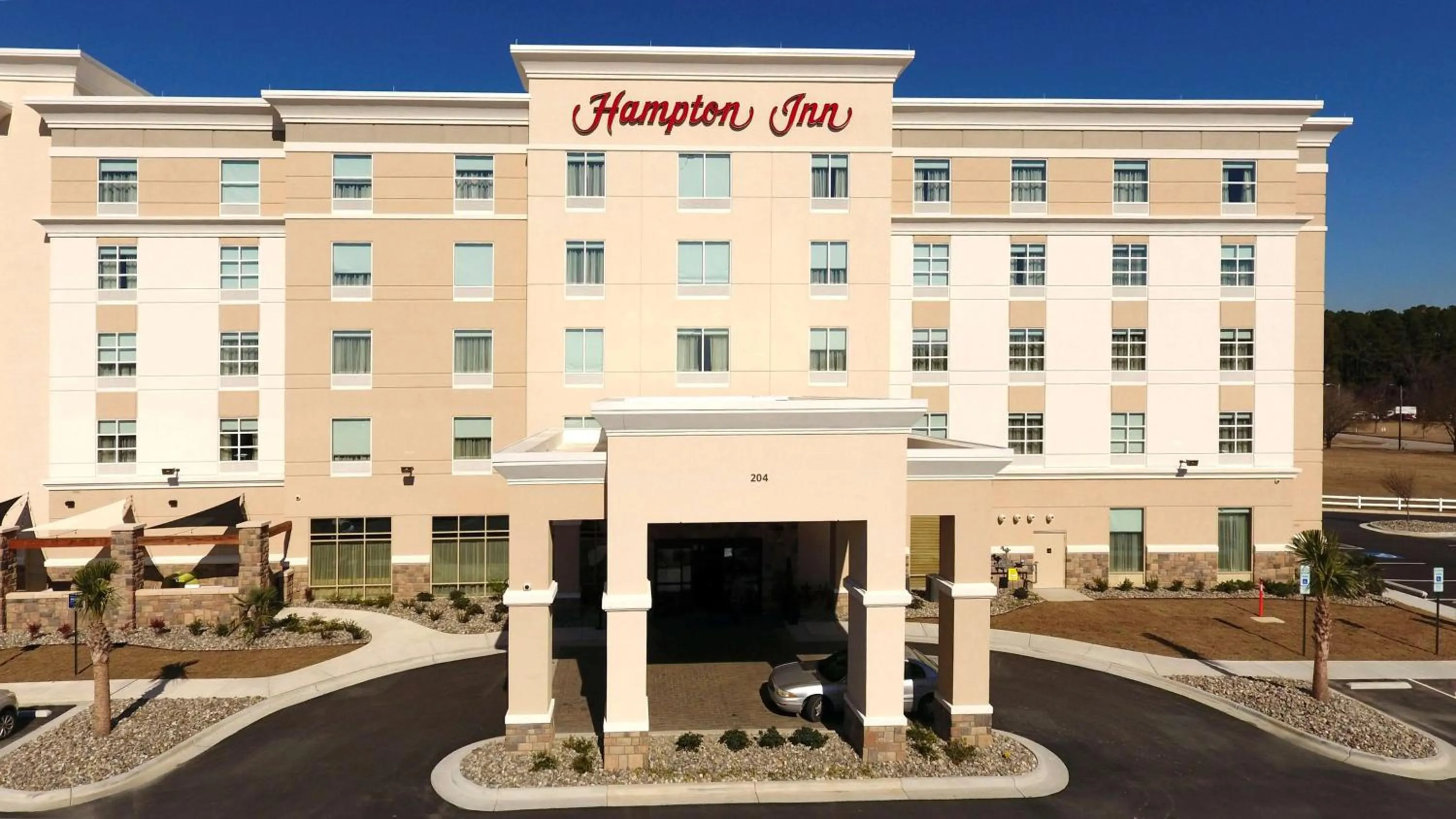 Property building in Hampton Inn Lumberton, NC