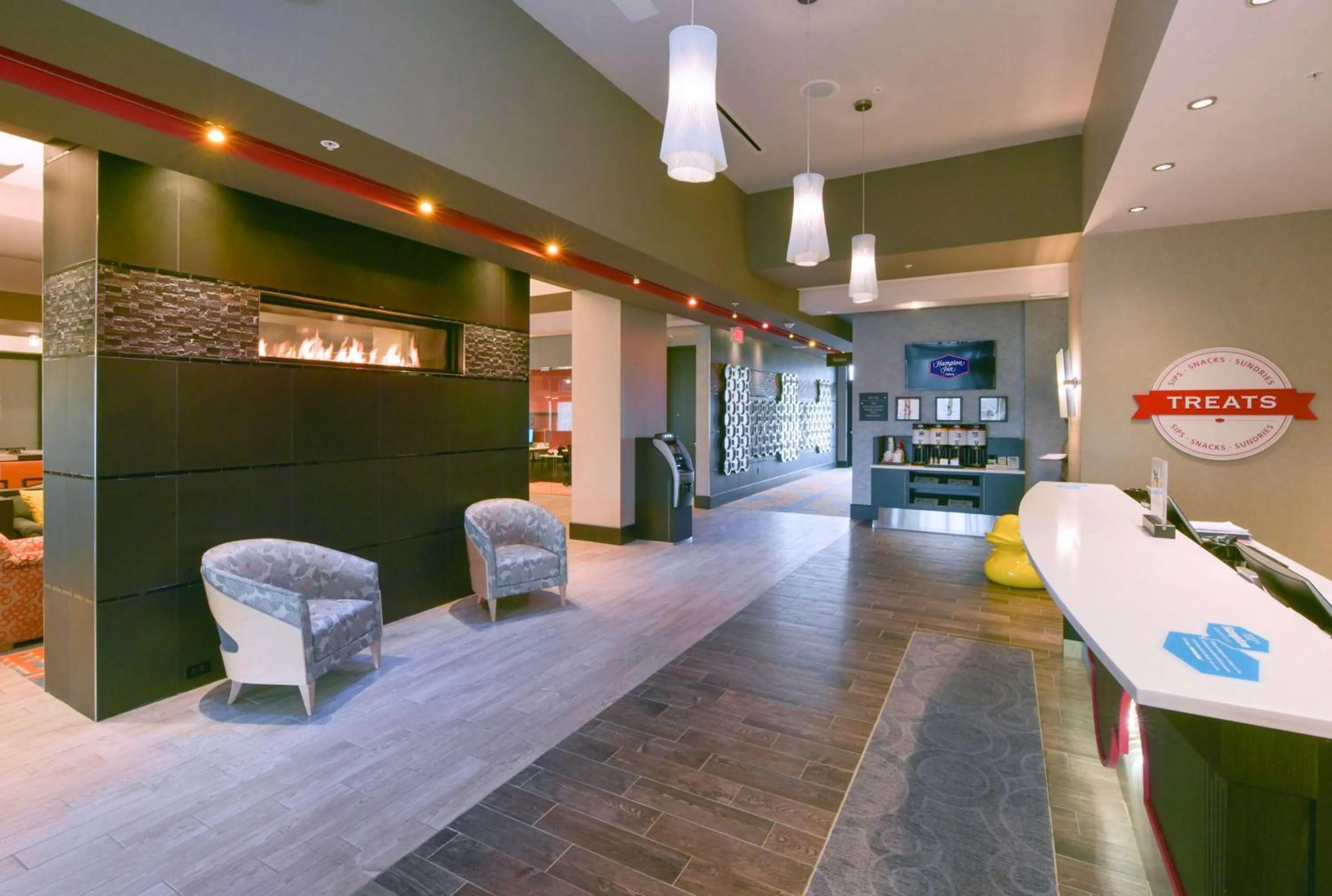 Property building in Hampton Inn Lumberton, NC