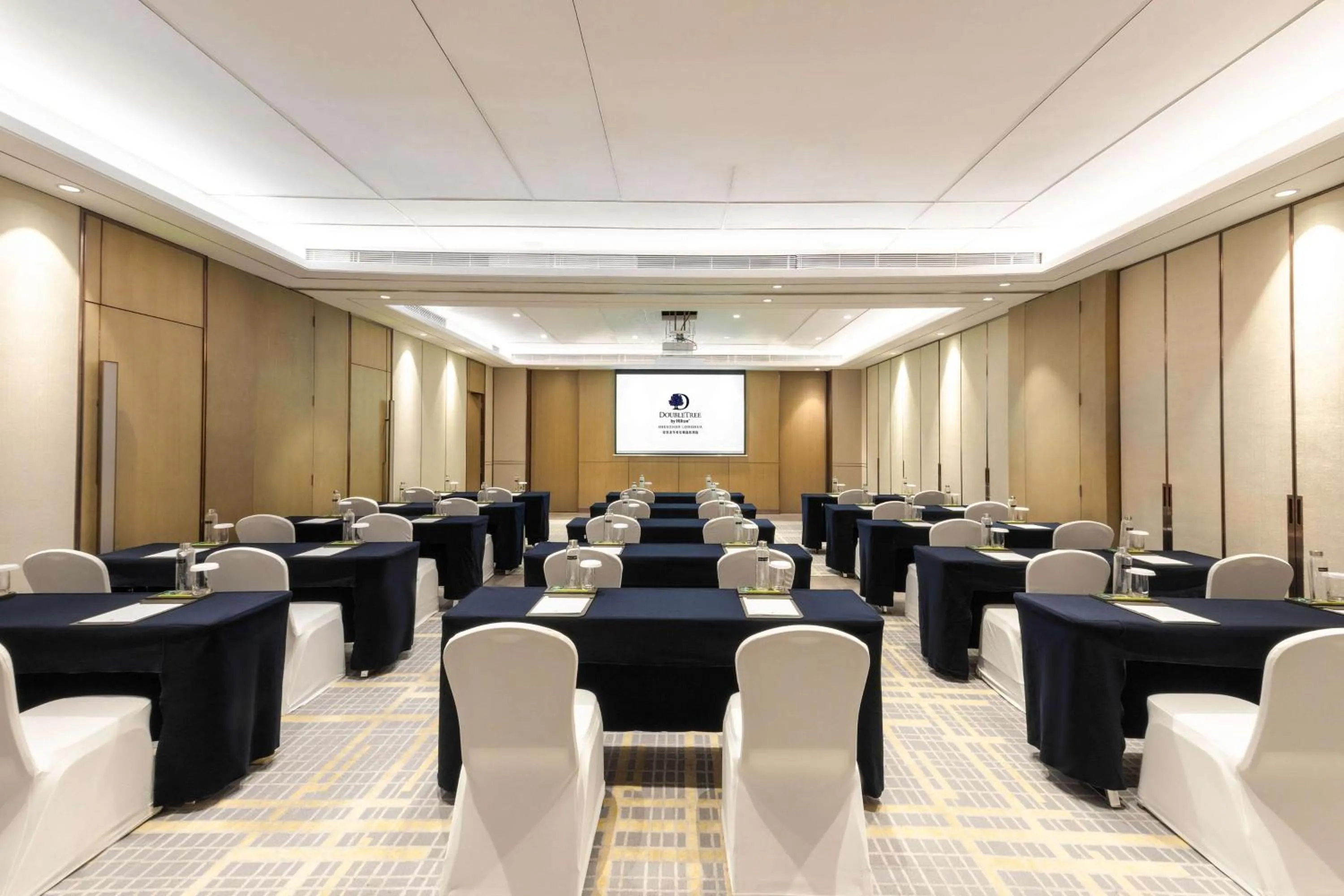 Meeting/conference room in DoubleTree by Hilton Hotel Shenzhen Longhua