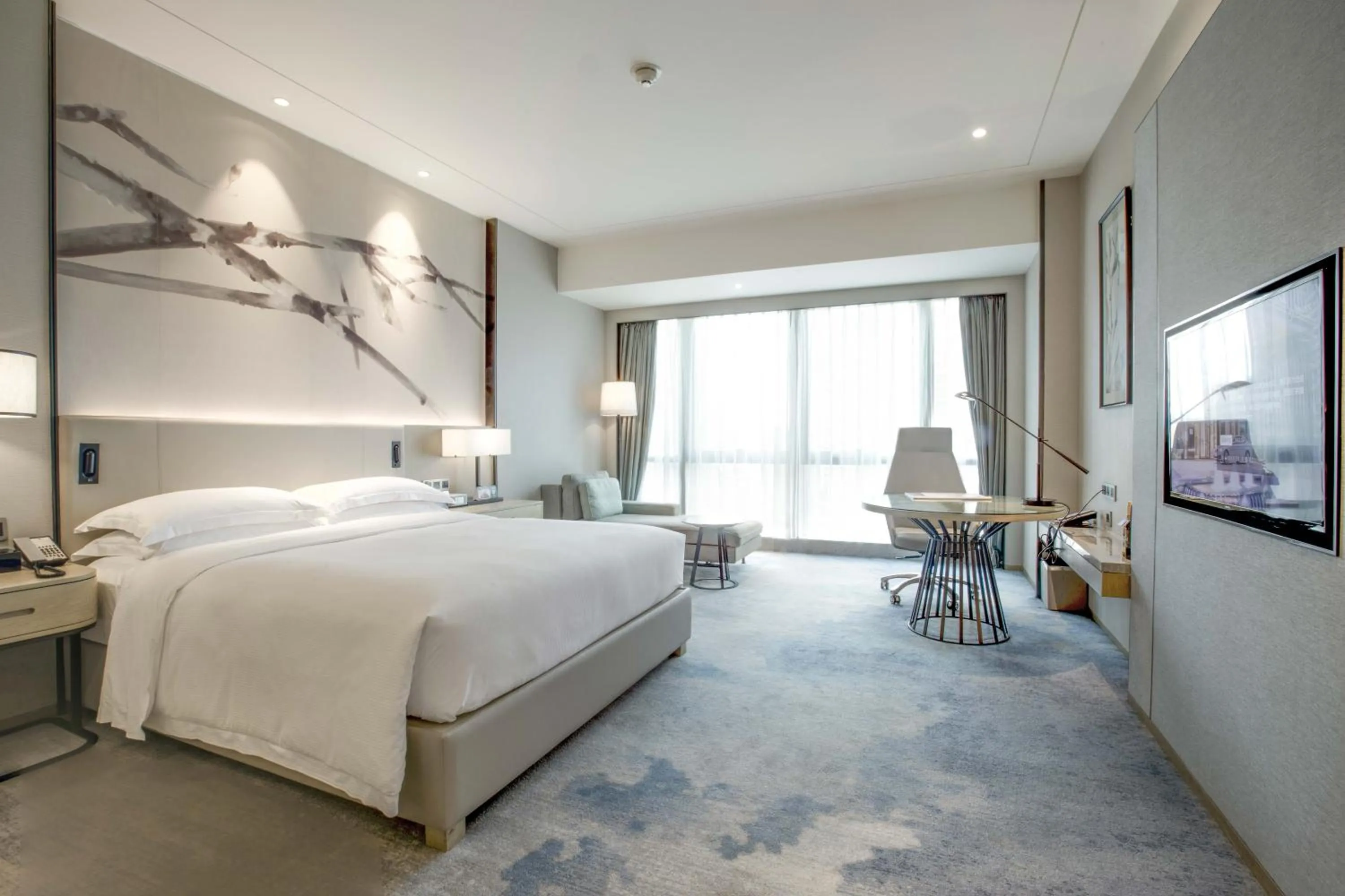 Bedroom, Bed in DoubleTree by Hilton Hotel Shenzhen Longhua