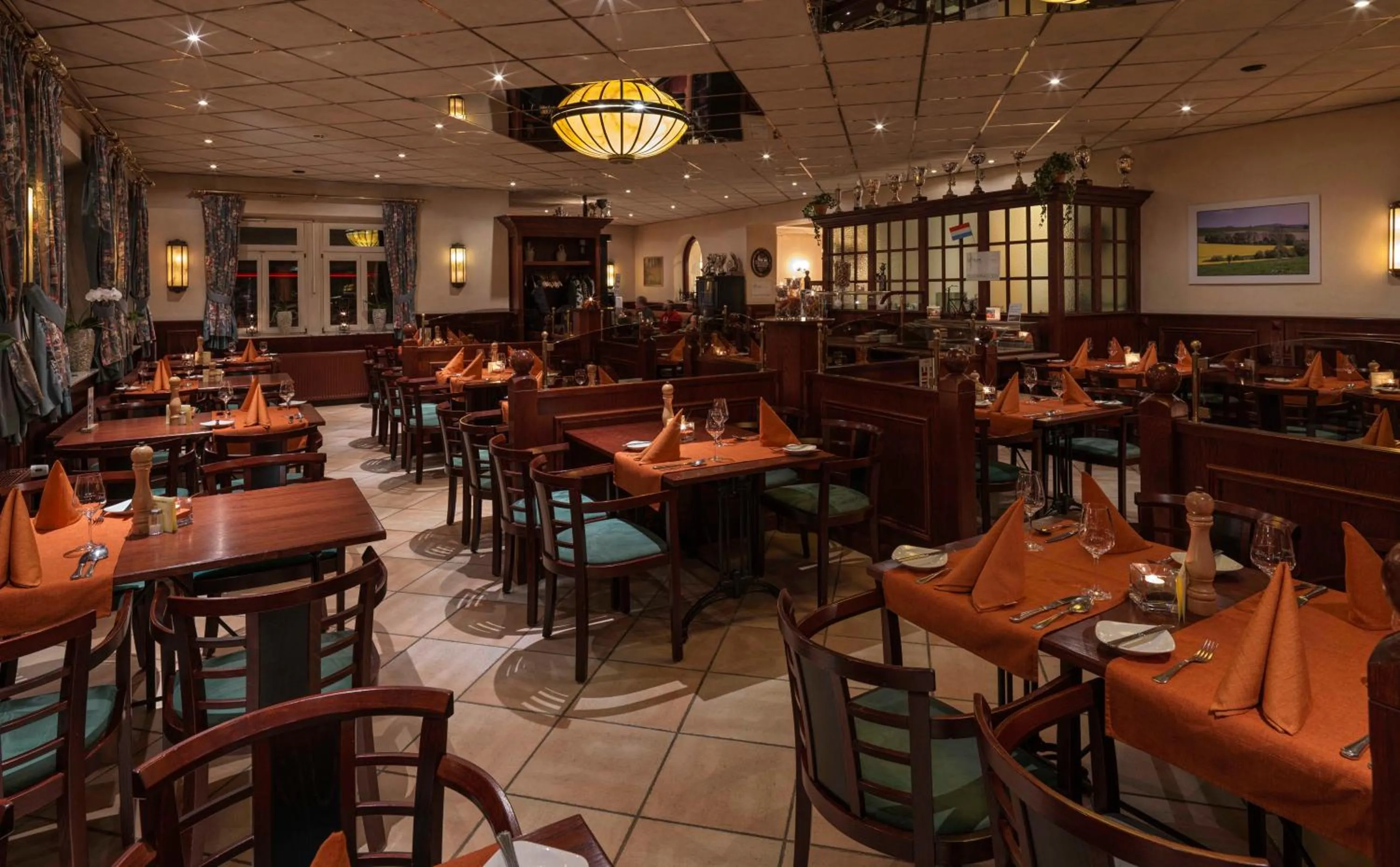 Restaurant/places to eat in Hotel Belle Vue