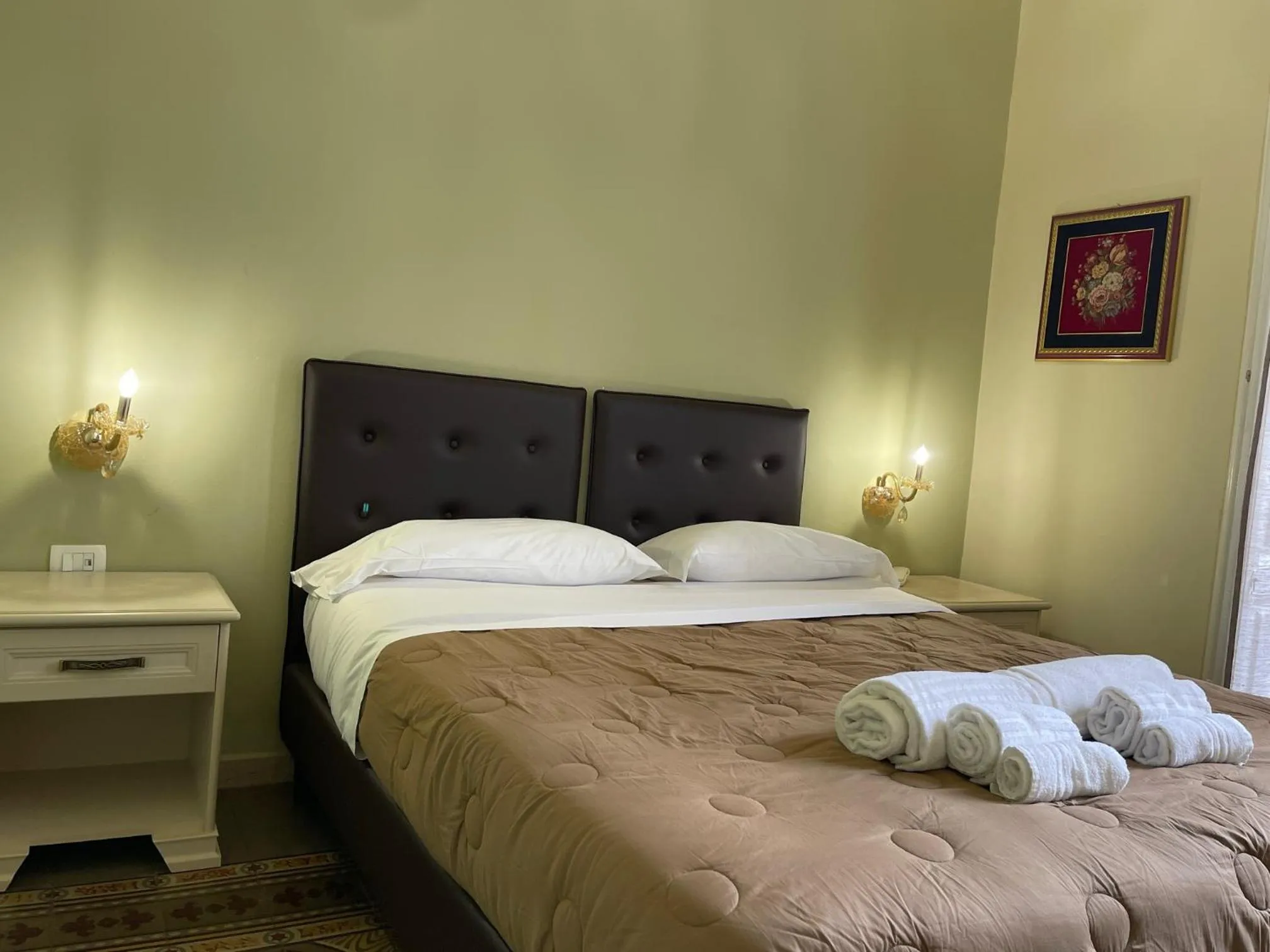 Bedroom, Bed in Umberto House Catania