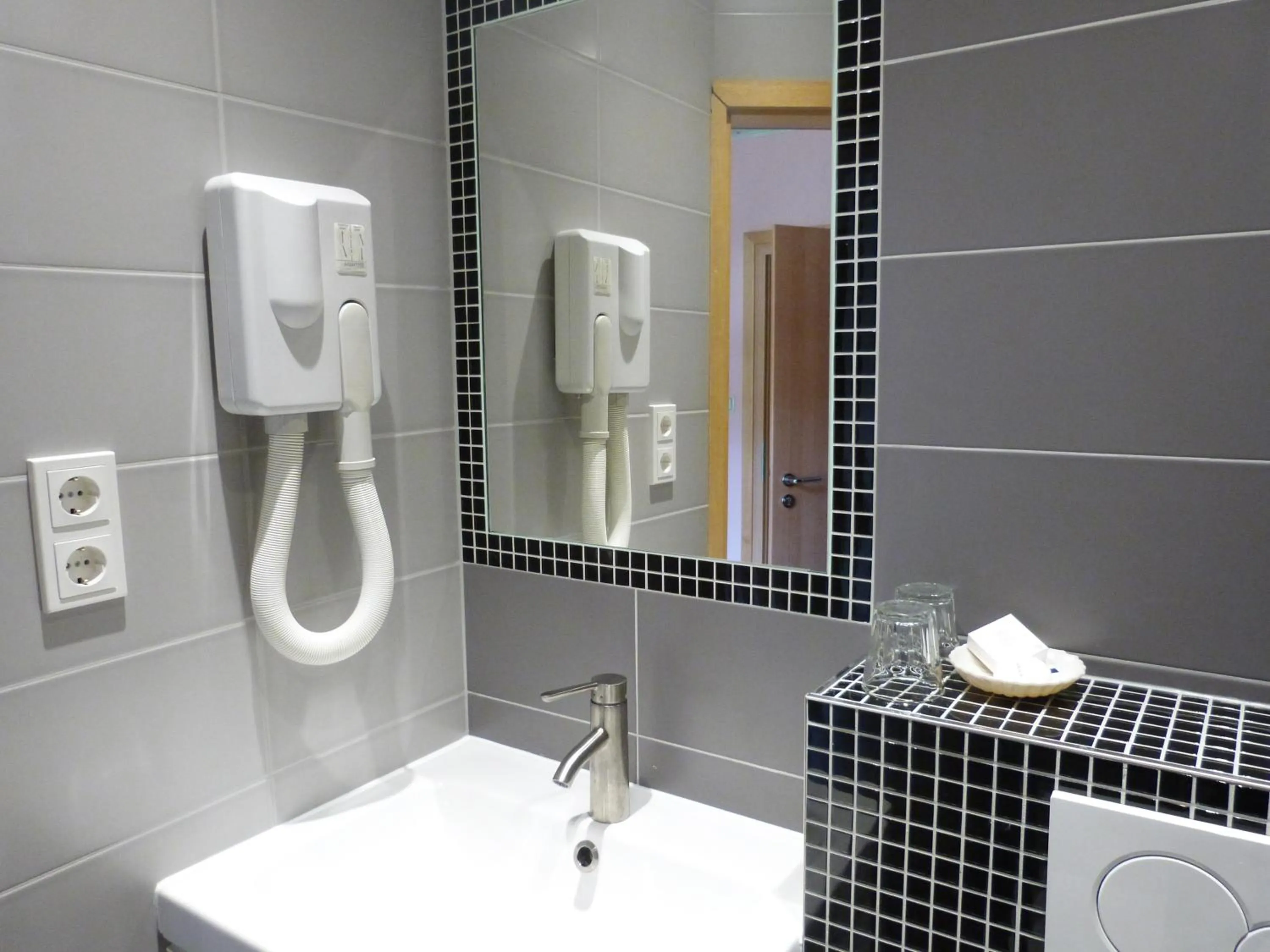 Hôtel - Restaurant " Victor Hugo"