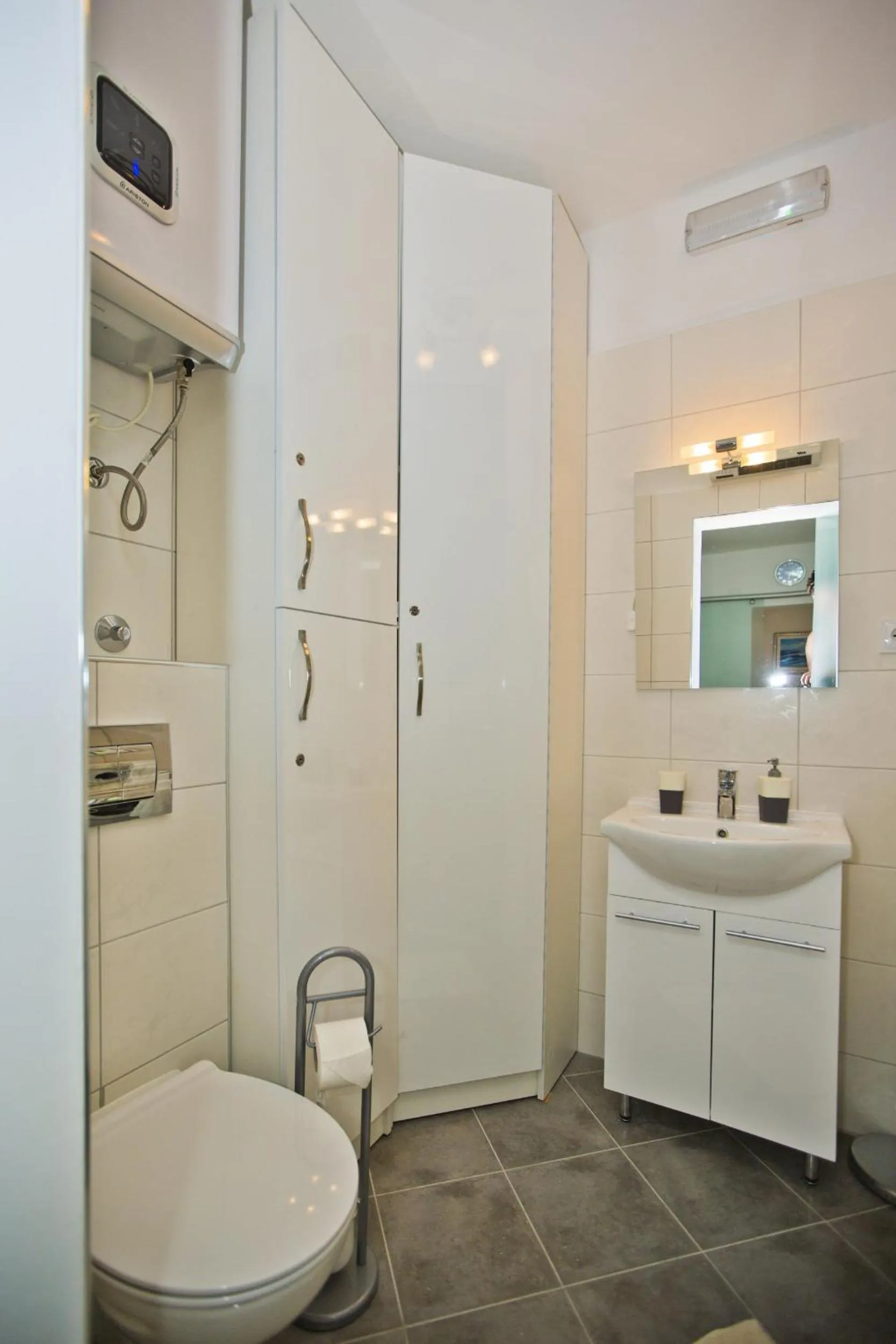 Bathroom in Hvar Port View apartment