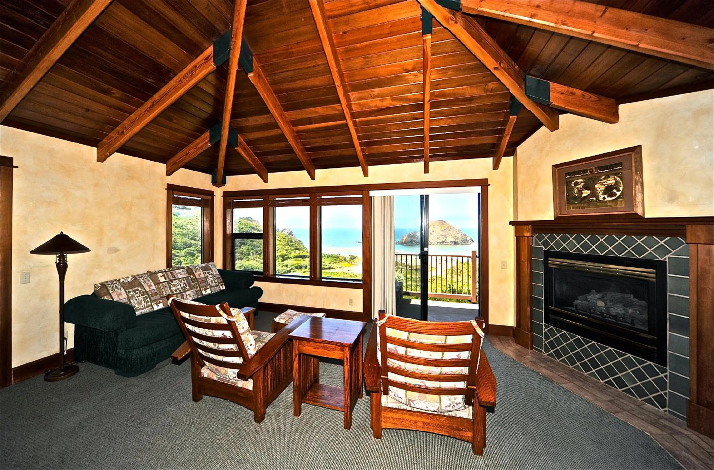 Seating area in Elk Cove Inn & Spa