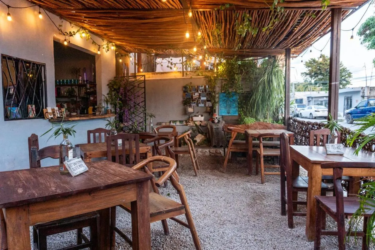 Restaurant/places to eat in Hostal Cha Cha Cha