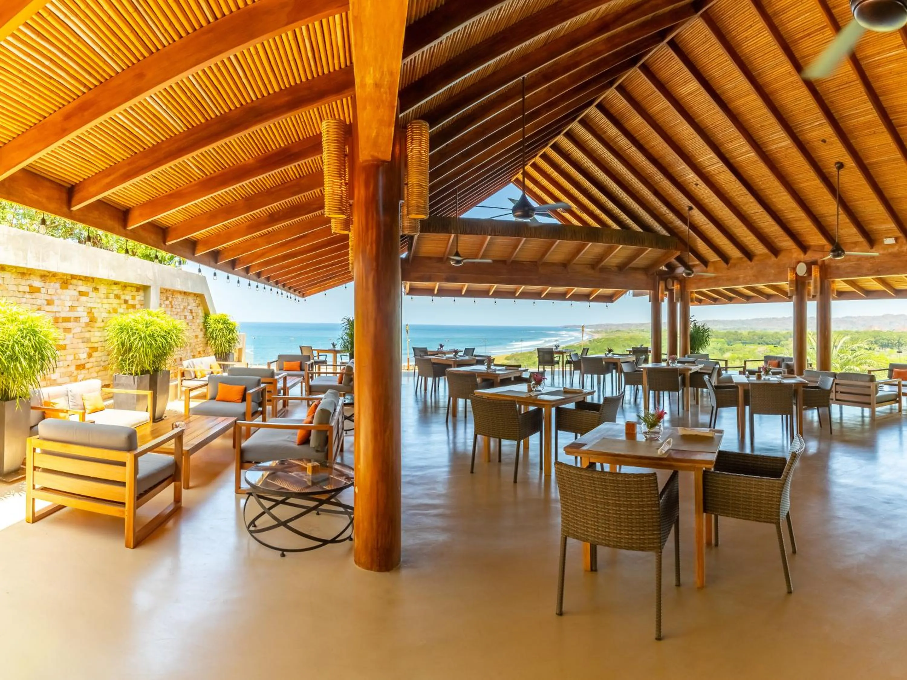 Restaurant/places to eat in Hotel Boutique Lagarta Lodge