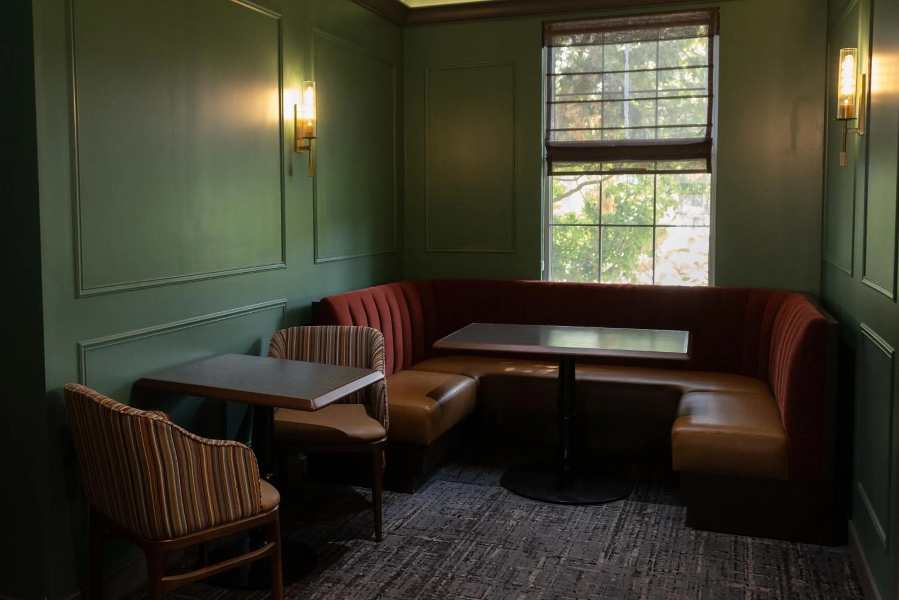 Restaurant/places to eat in La Tourelle Inn & Spa