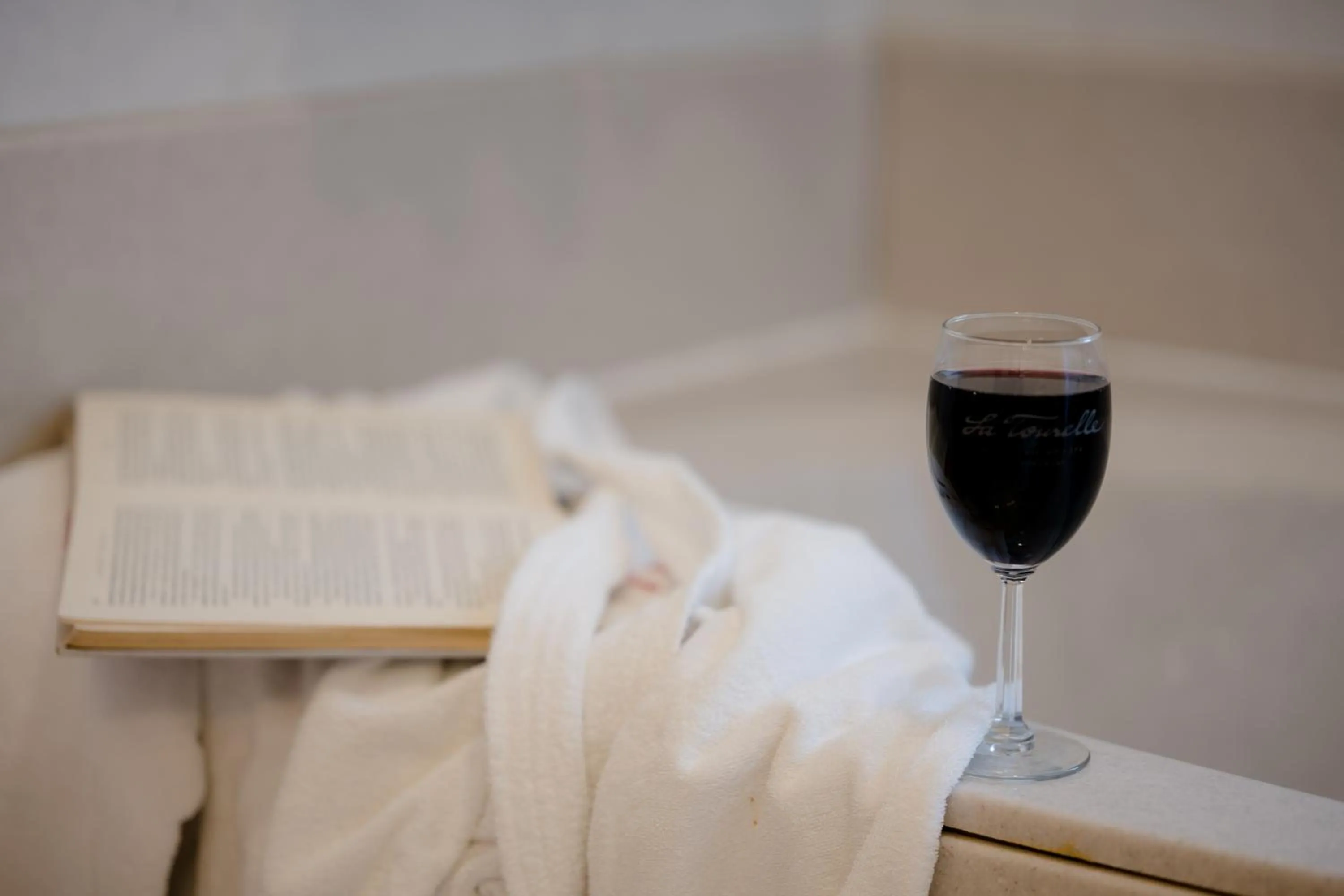 Alcoholic drinks in La Tourelle Inn & Spa