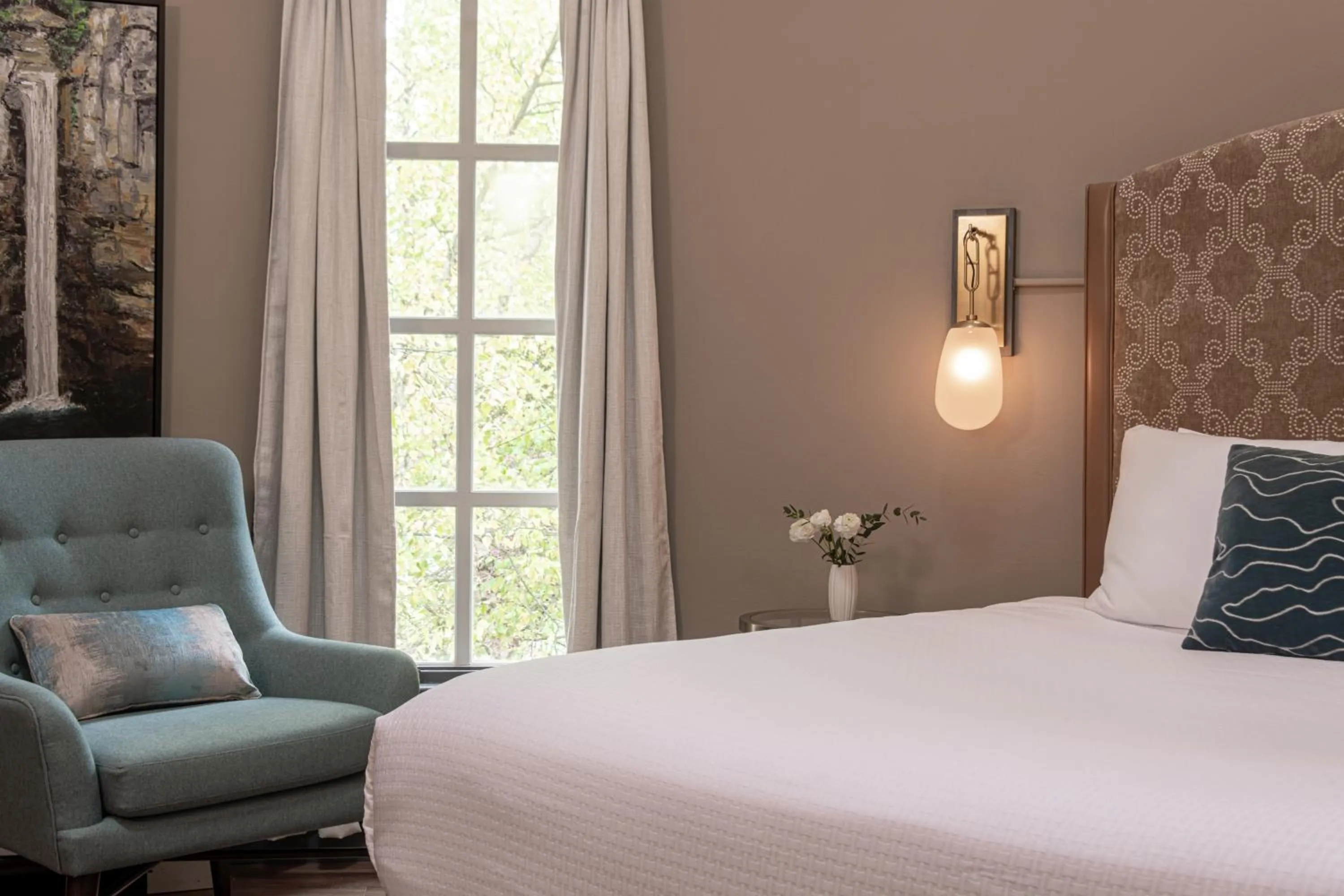 Bedroom, Bed in La Tourelle Inn & Spa