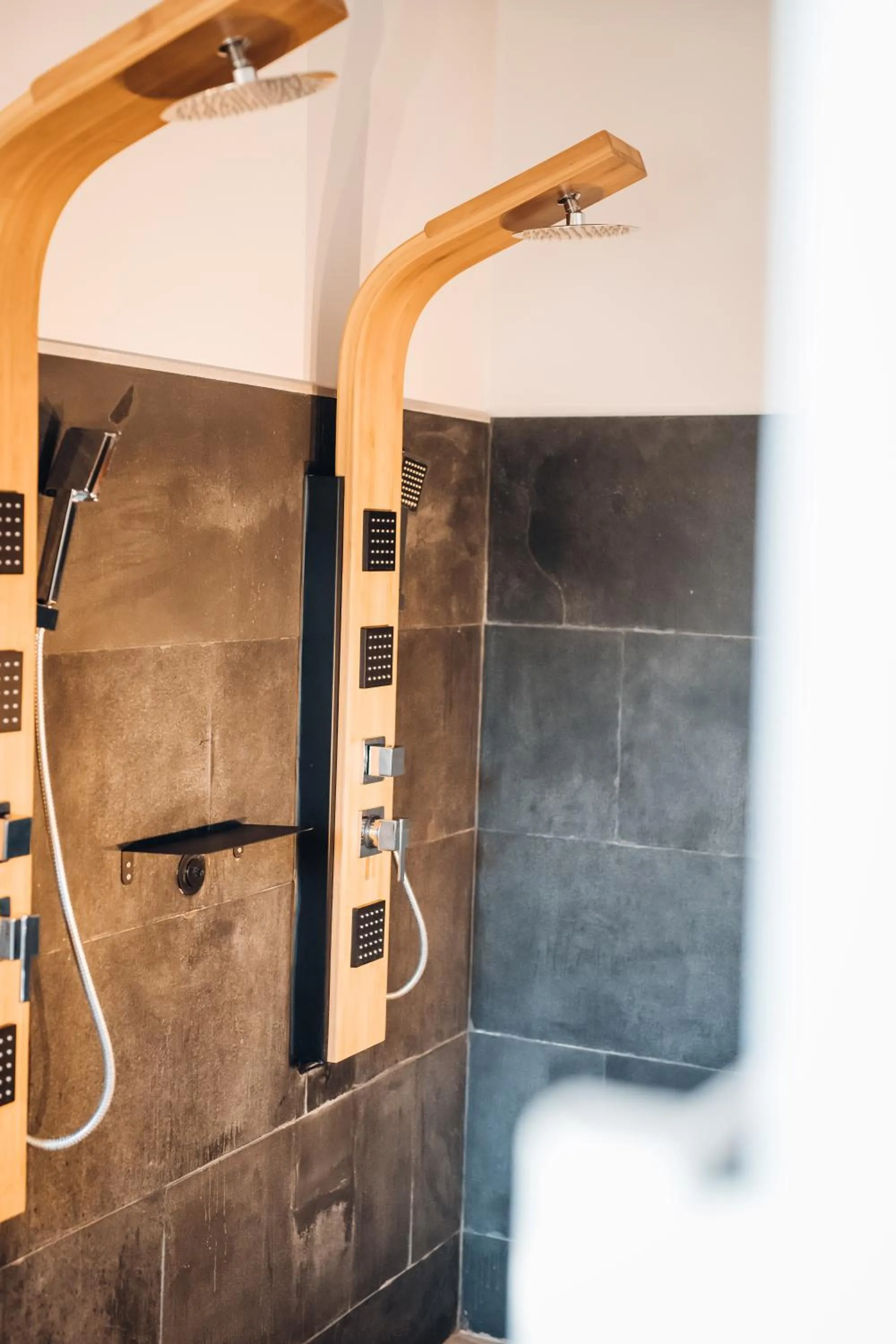 Shower in Mas des Cigales