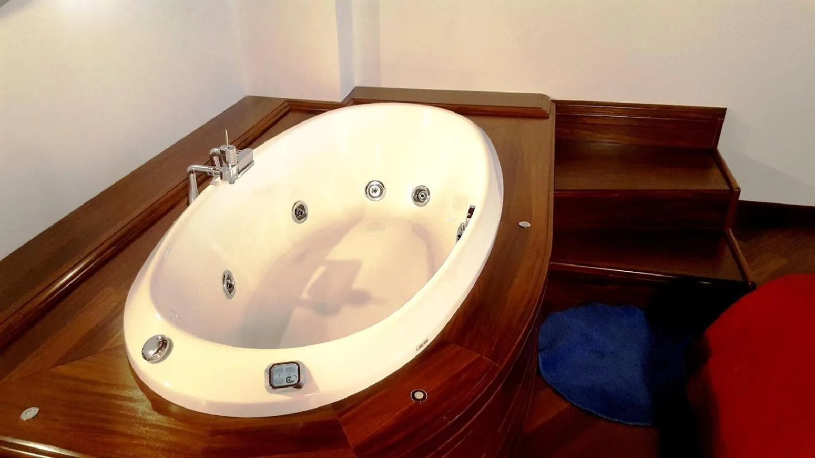 Hot Tub in Palazzo Zimatore Residenza D'Epoca