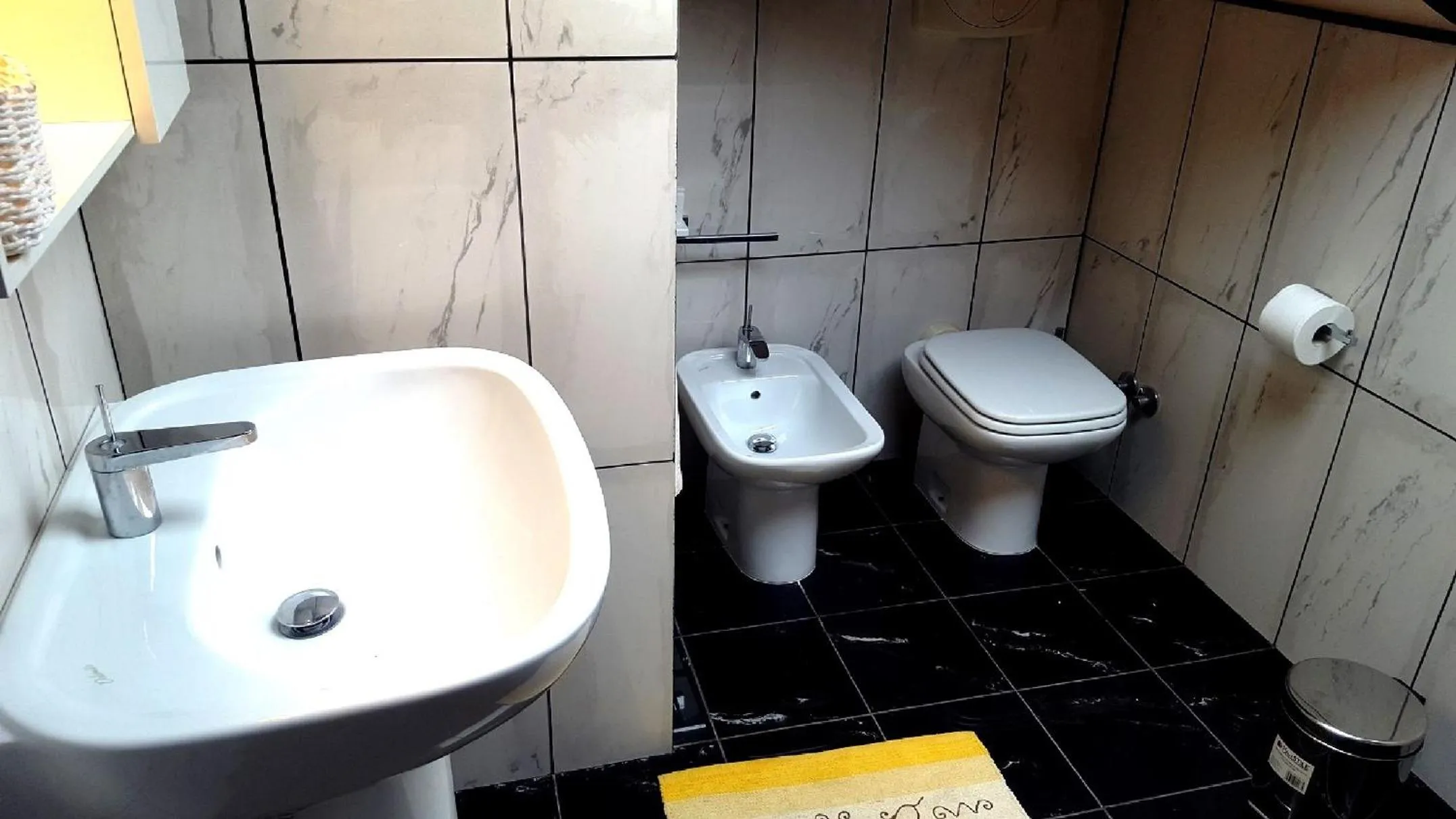 Toilet in Palazzo Zimatore Residenza D'Epoca