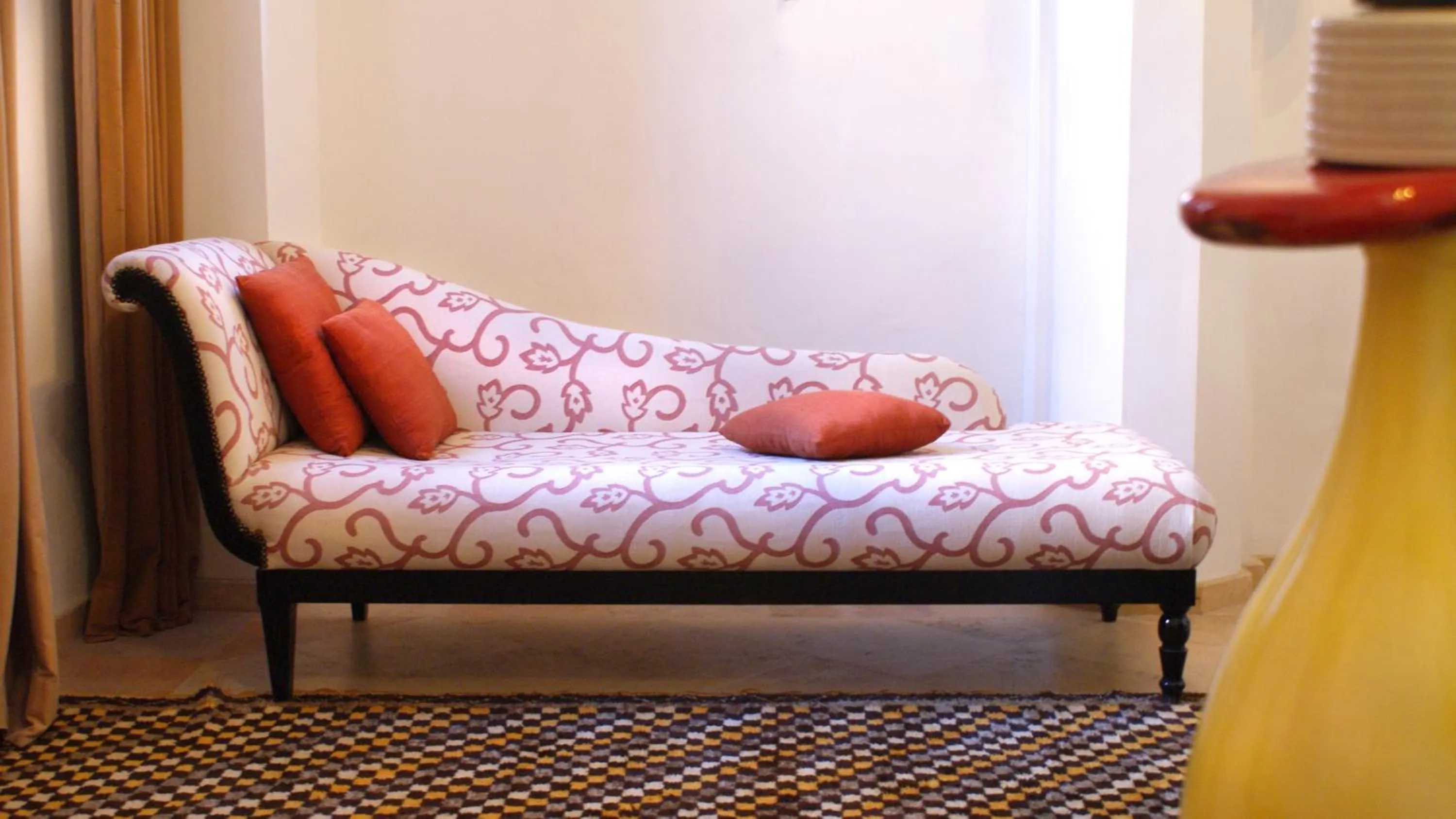 Decorative detail, Bed in Riad Siwan