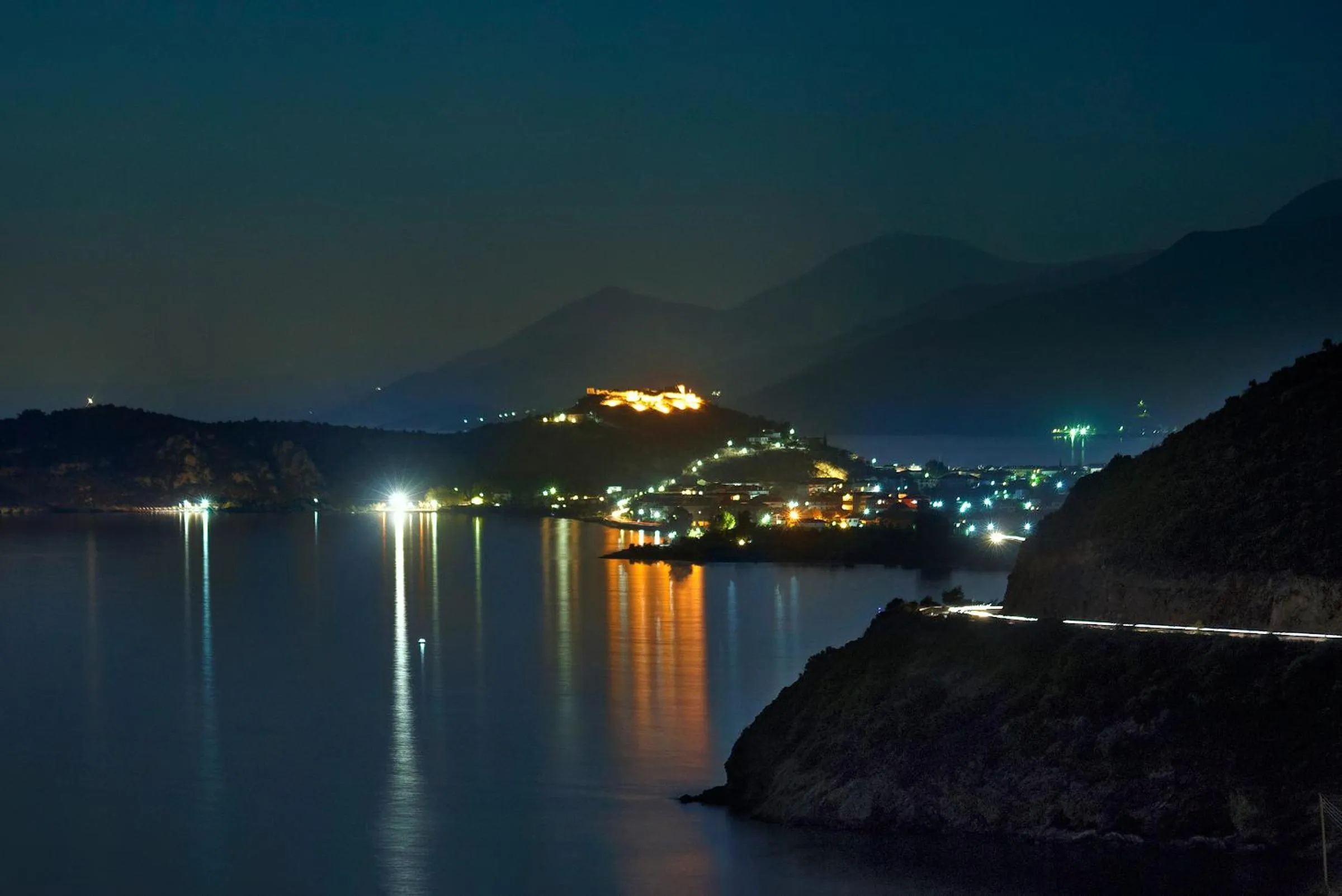 Night in Blue Horizon Suites