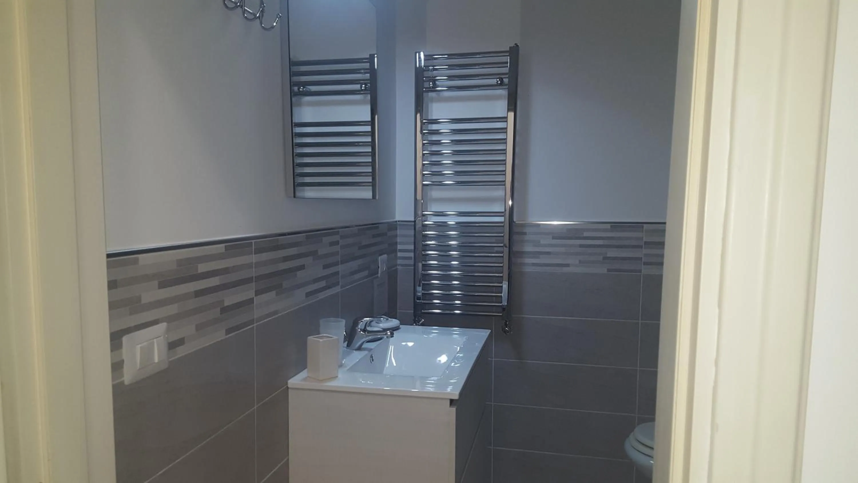 Bathroom in B&B Villa Letizia