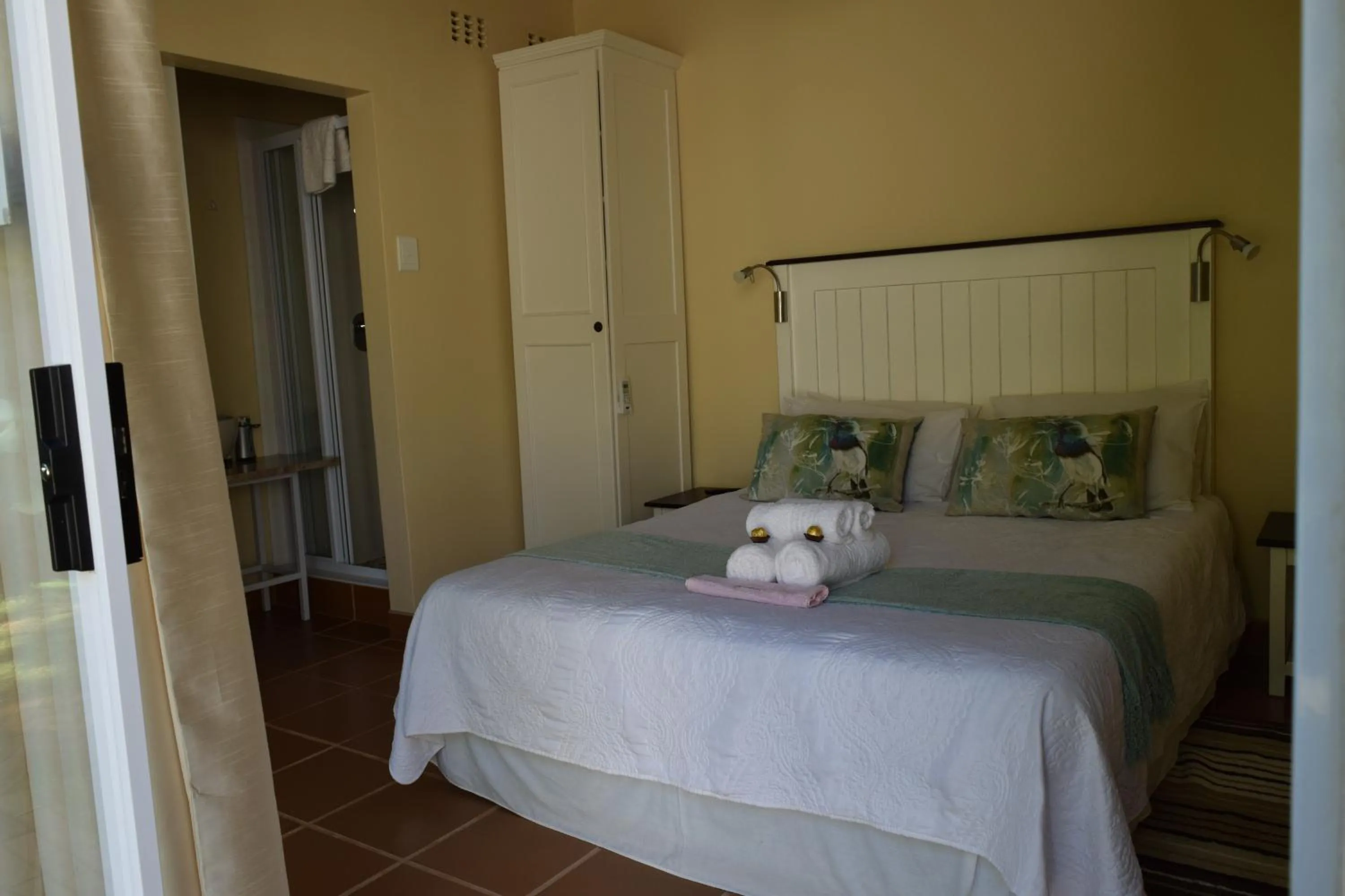 Double Room with Garden View - single occupancy in Hunters B&B