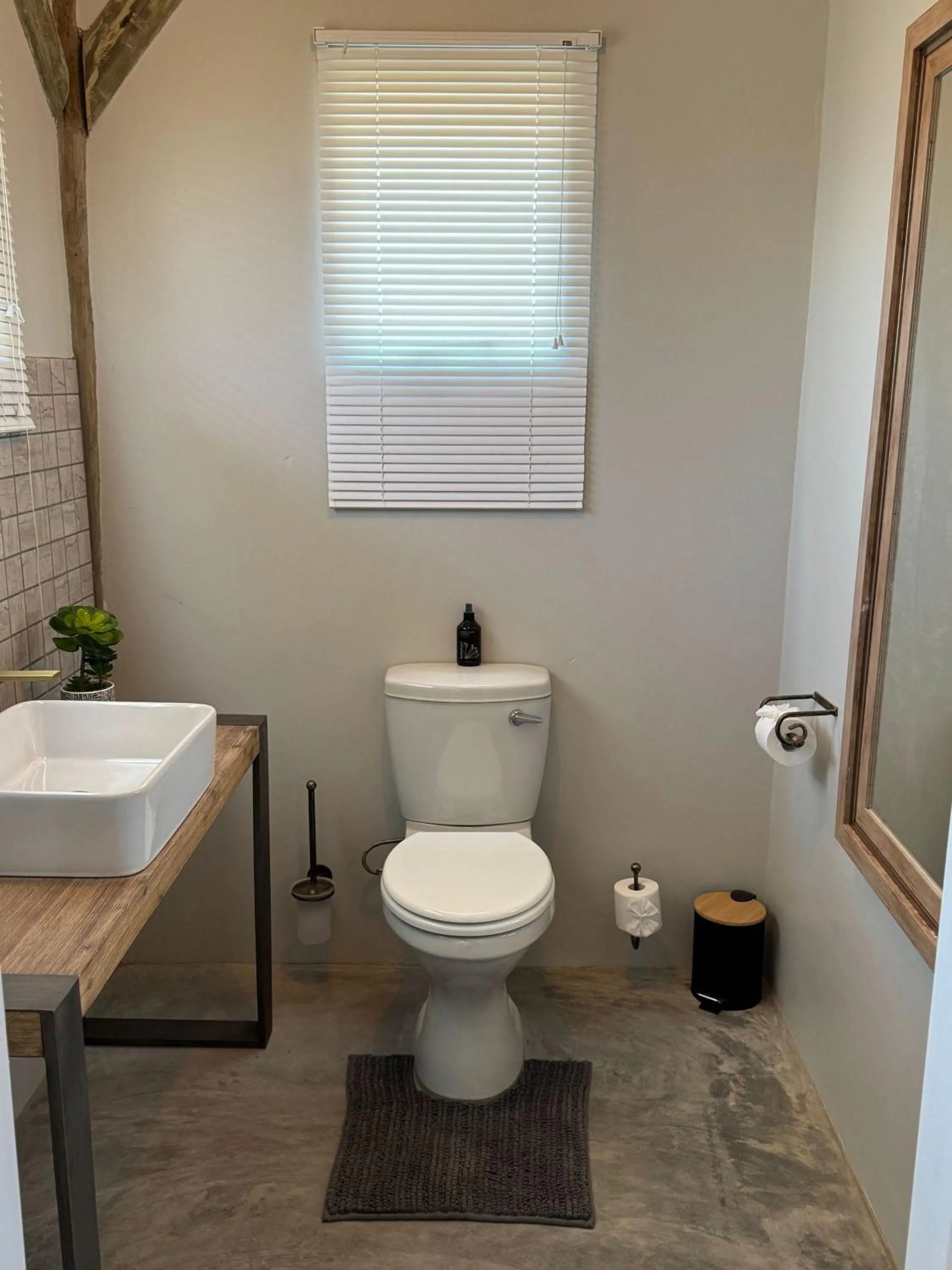 Toilet in Tsauchab River Camp