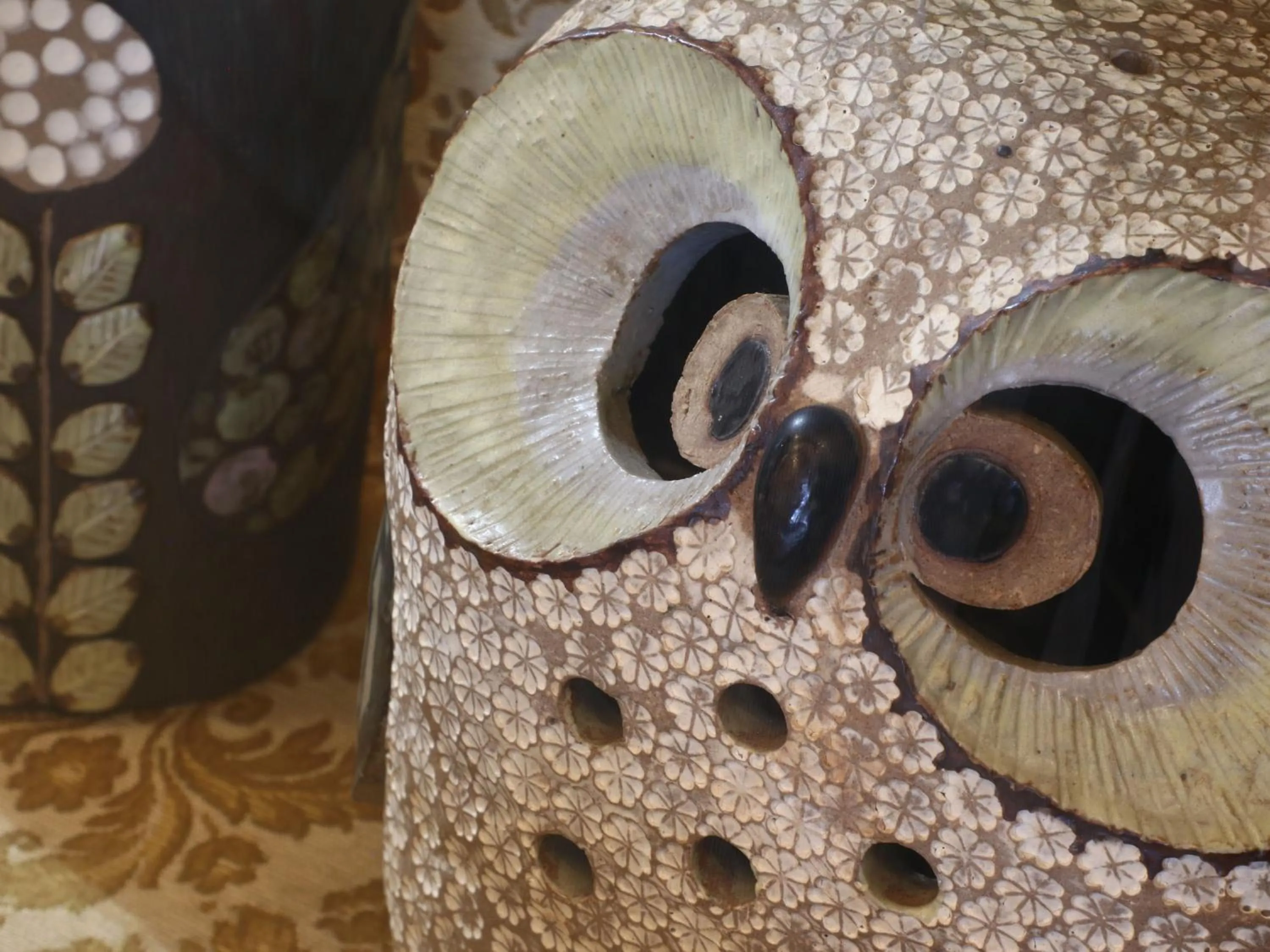 Decorative detail in Shinseto Station Hotel