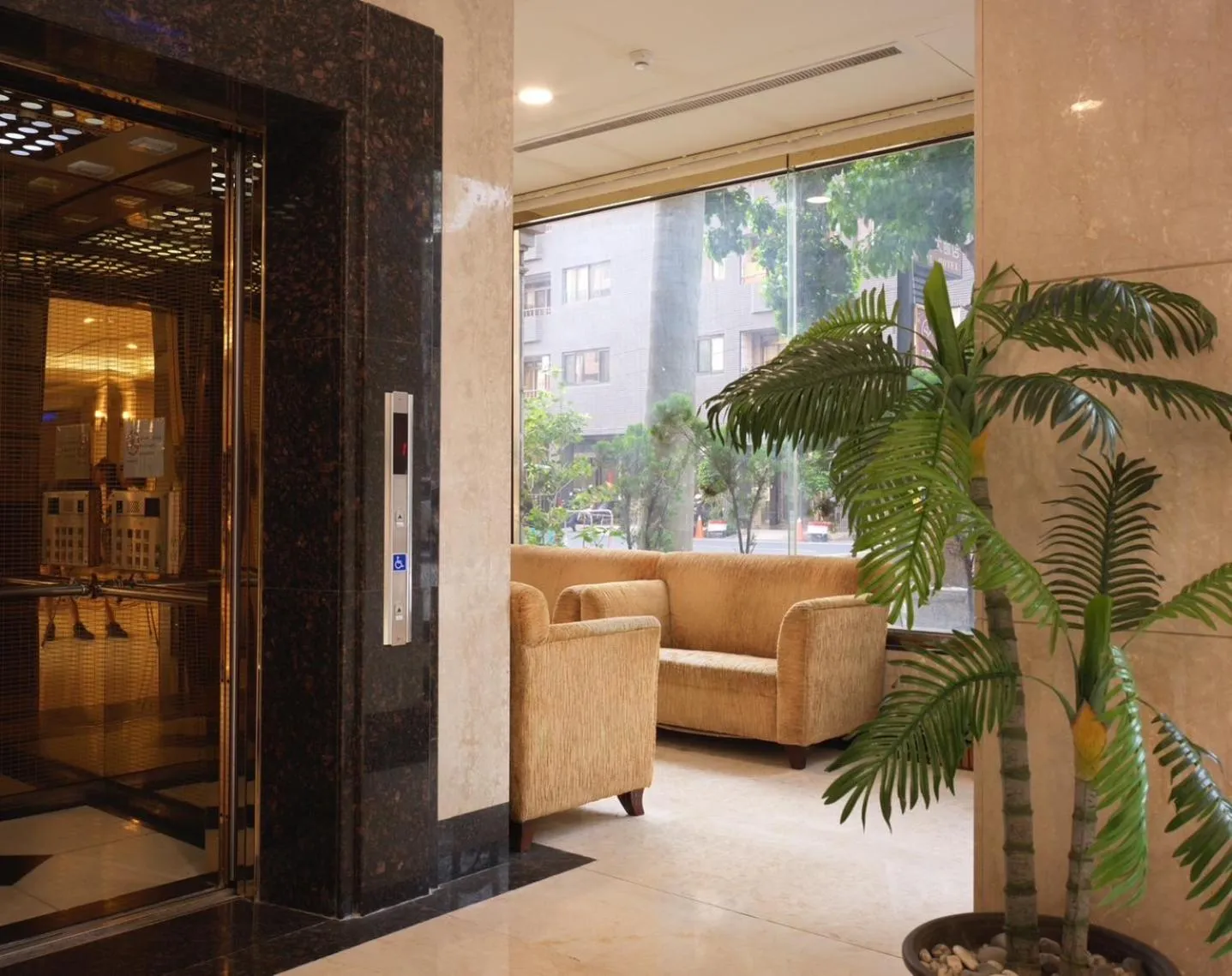 Seating area in Chong Yu Hotel