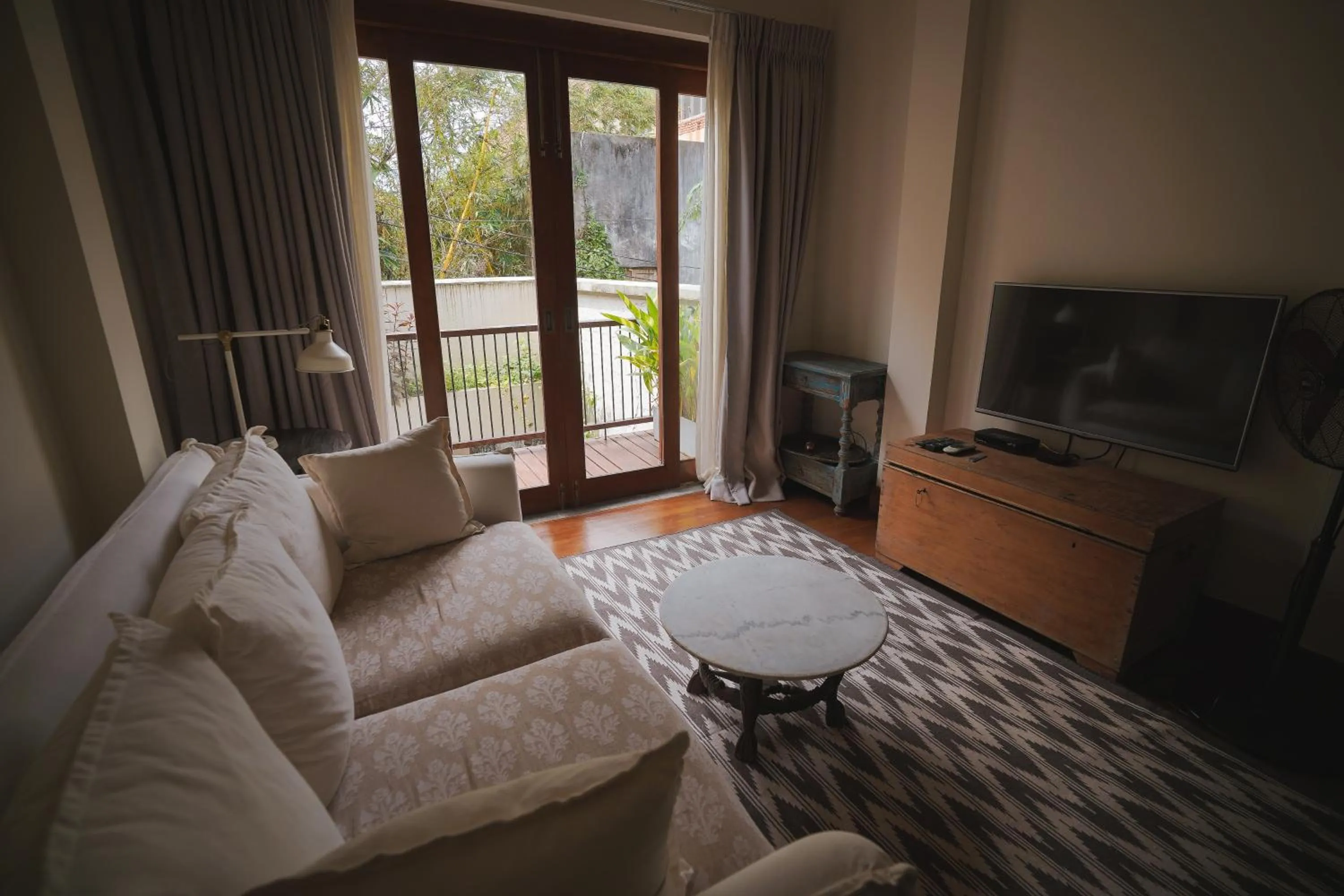 Communal lounge/ TV room in Church Street Townhouse