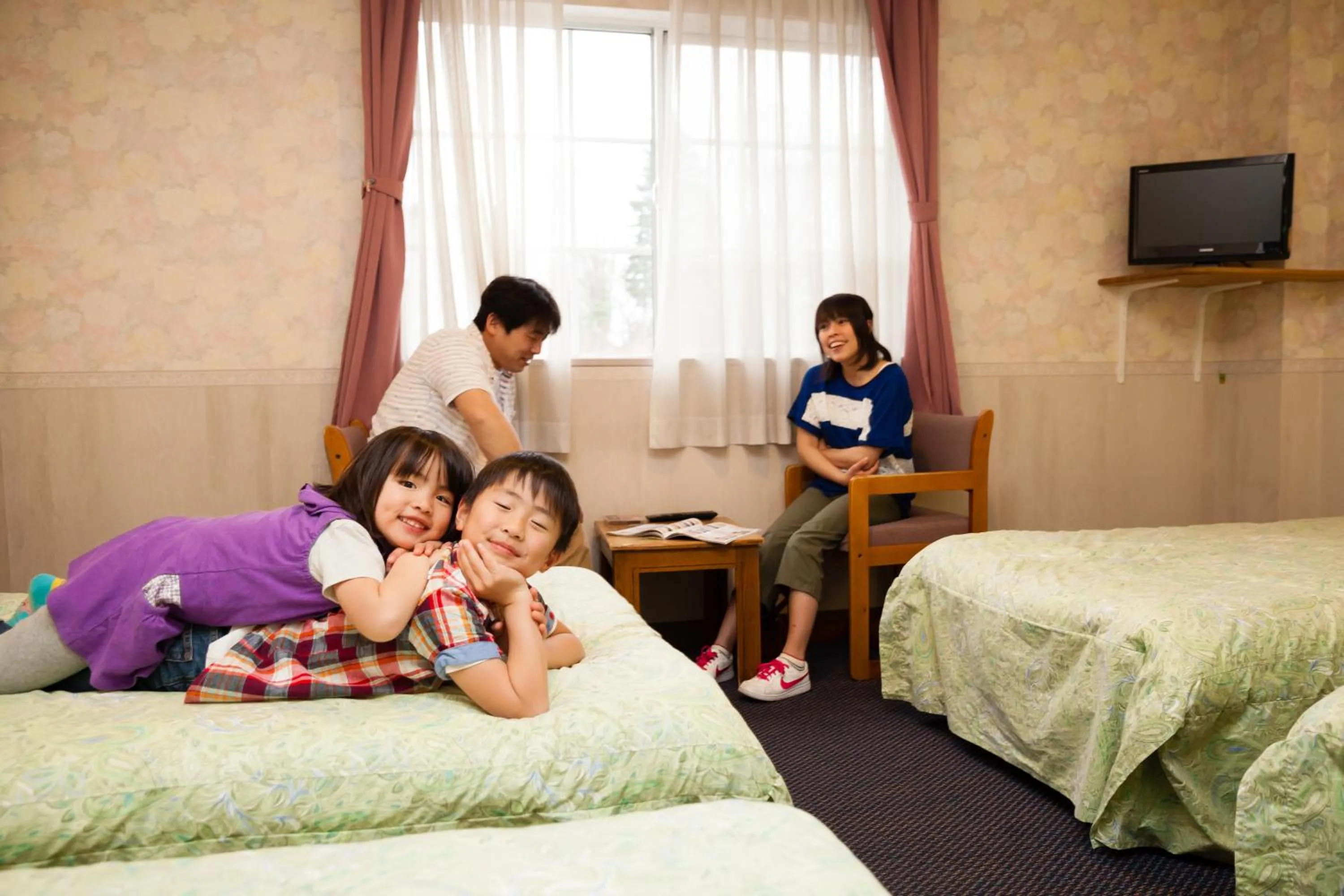 Photo of the whole room, Bed in Karuizawa Hotel Paipuno Kemuri