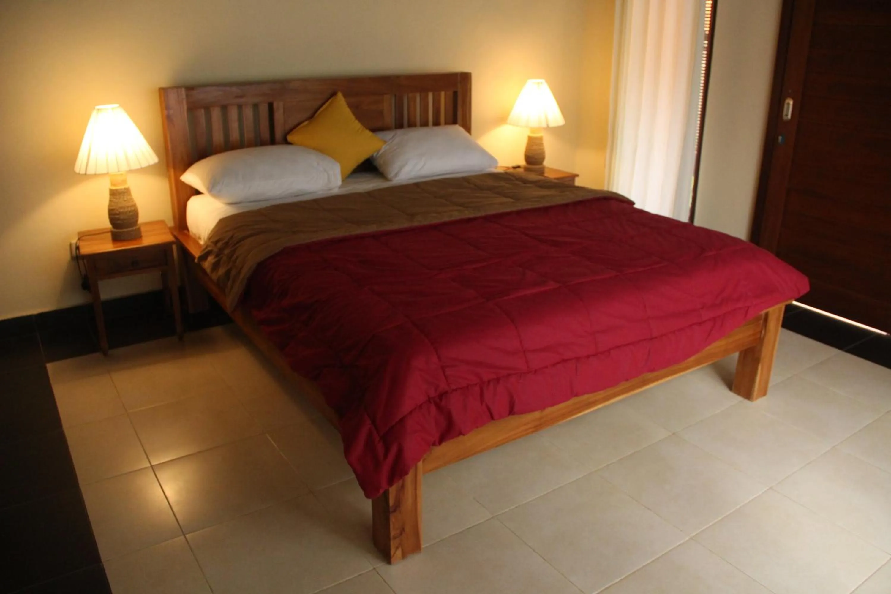 Bed in Ary House Ubud