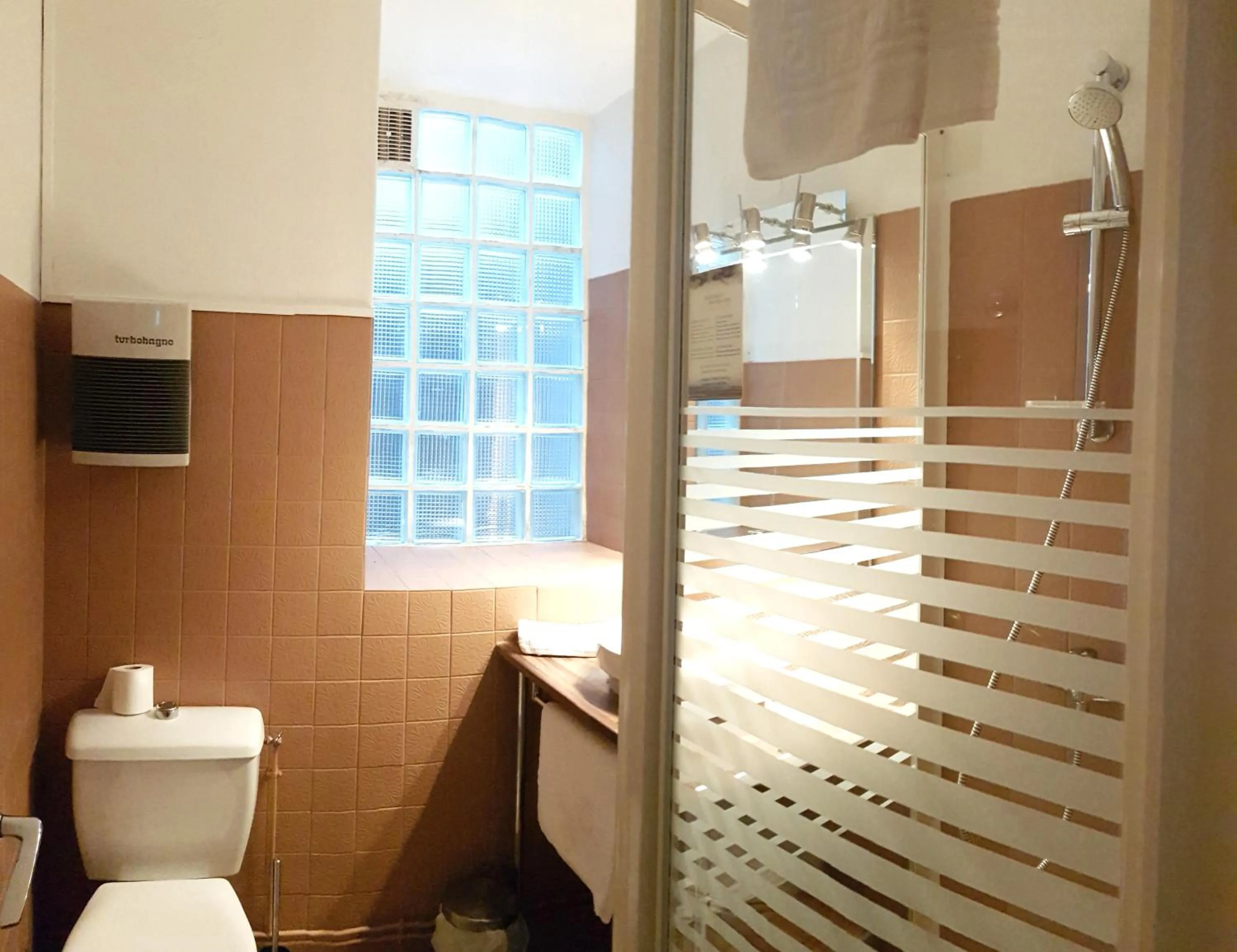 Bathroom in Le Mogador