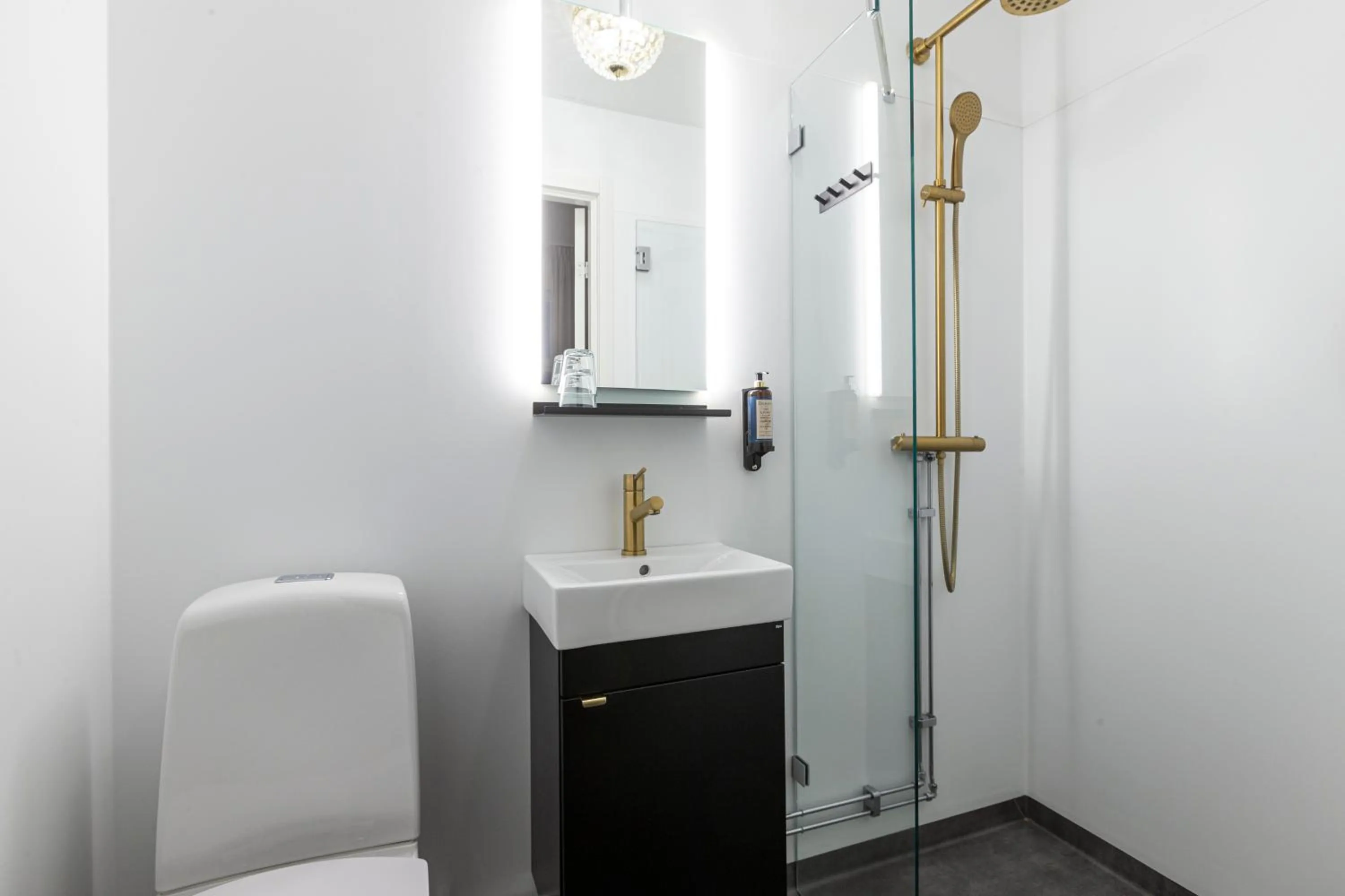 Shower in Hotell Drottninggatan 11