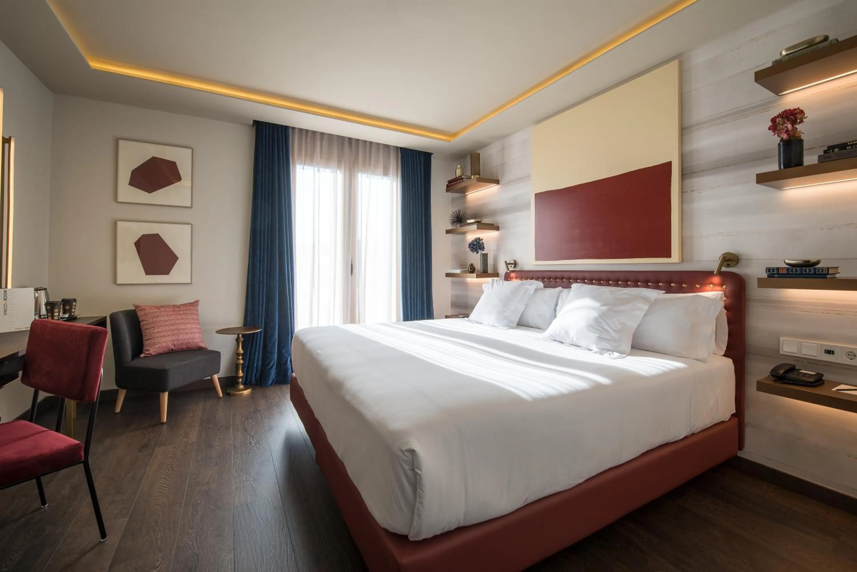 Photo of the whole room, Bed in Vincci Mae