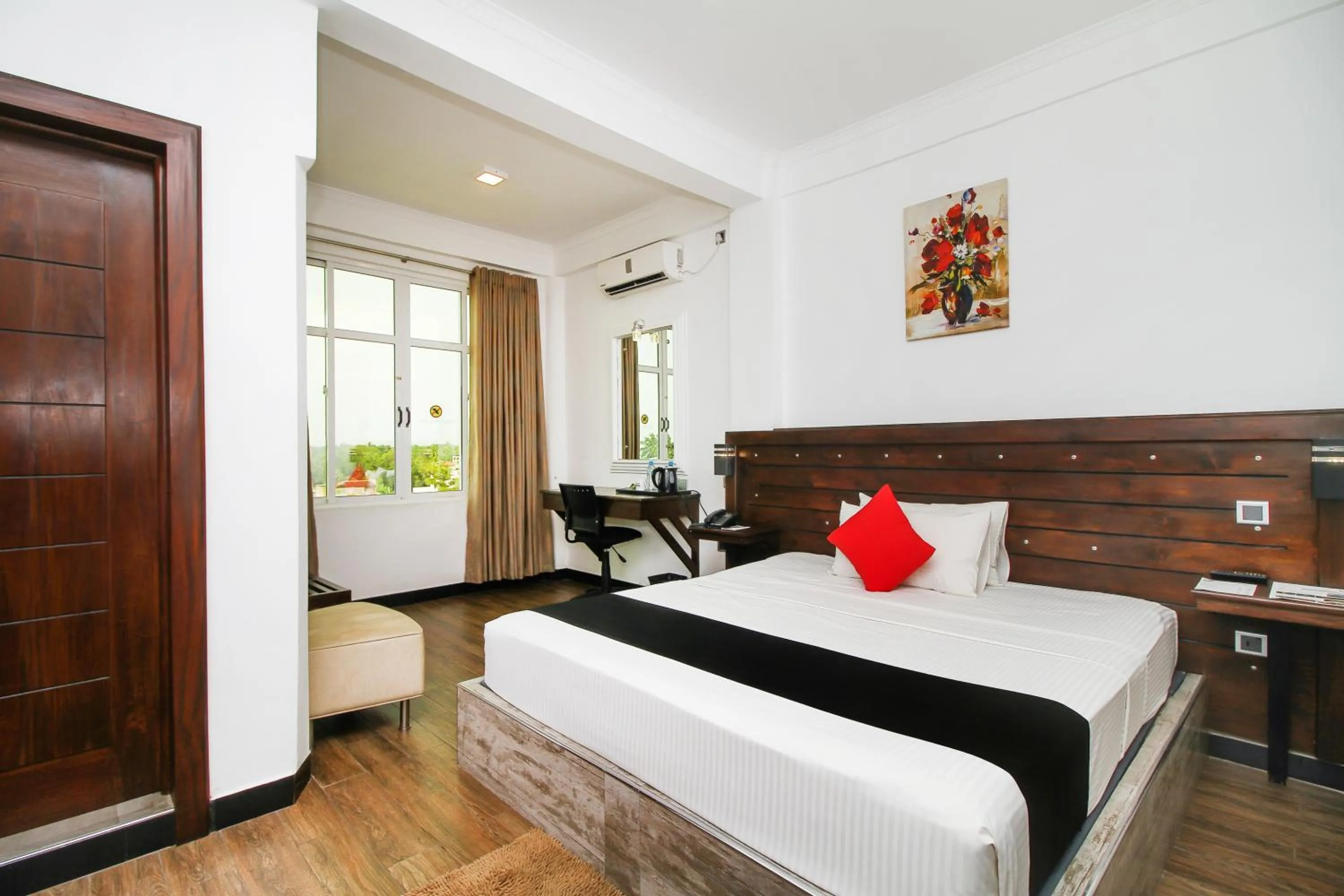 Bedroom, Bed in Sasha Transit Hotel