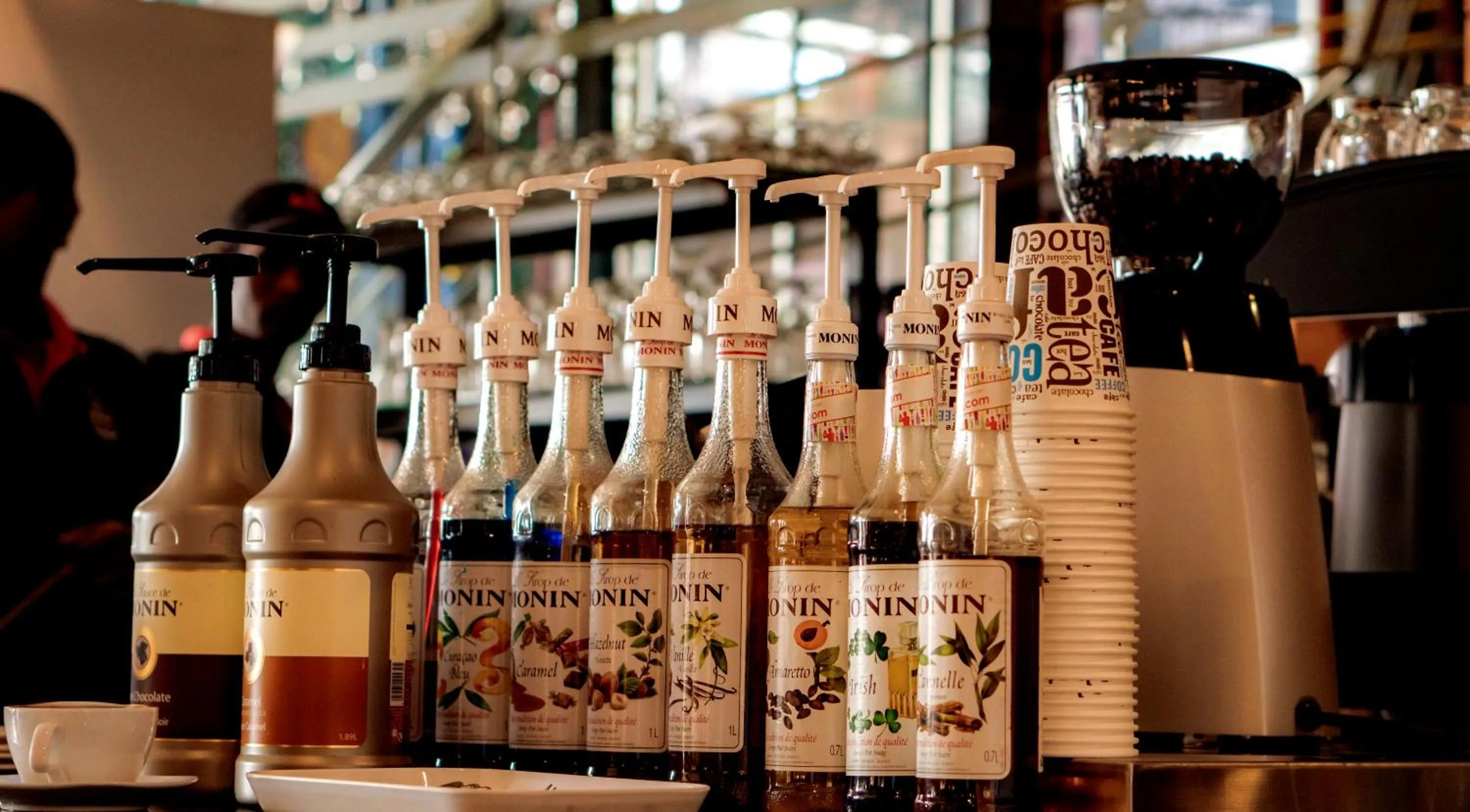 Restaurant/places to eat in Sasha Transit Hotel