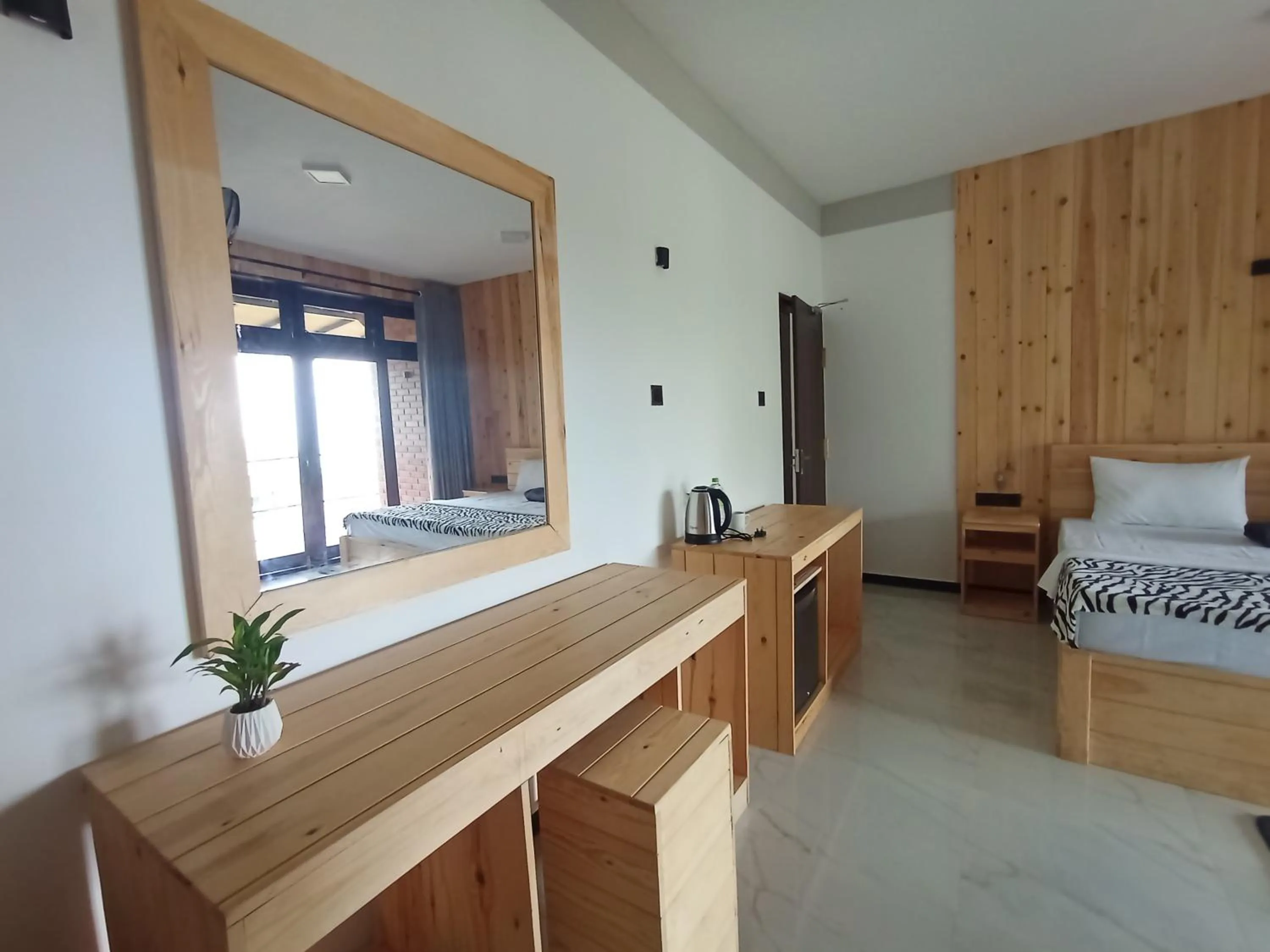 Deluxe Double Room in Dimuthu Home Stay