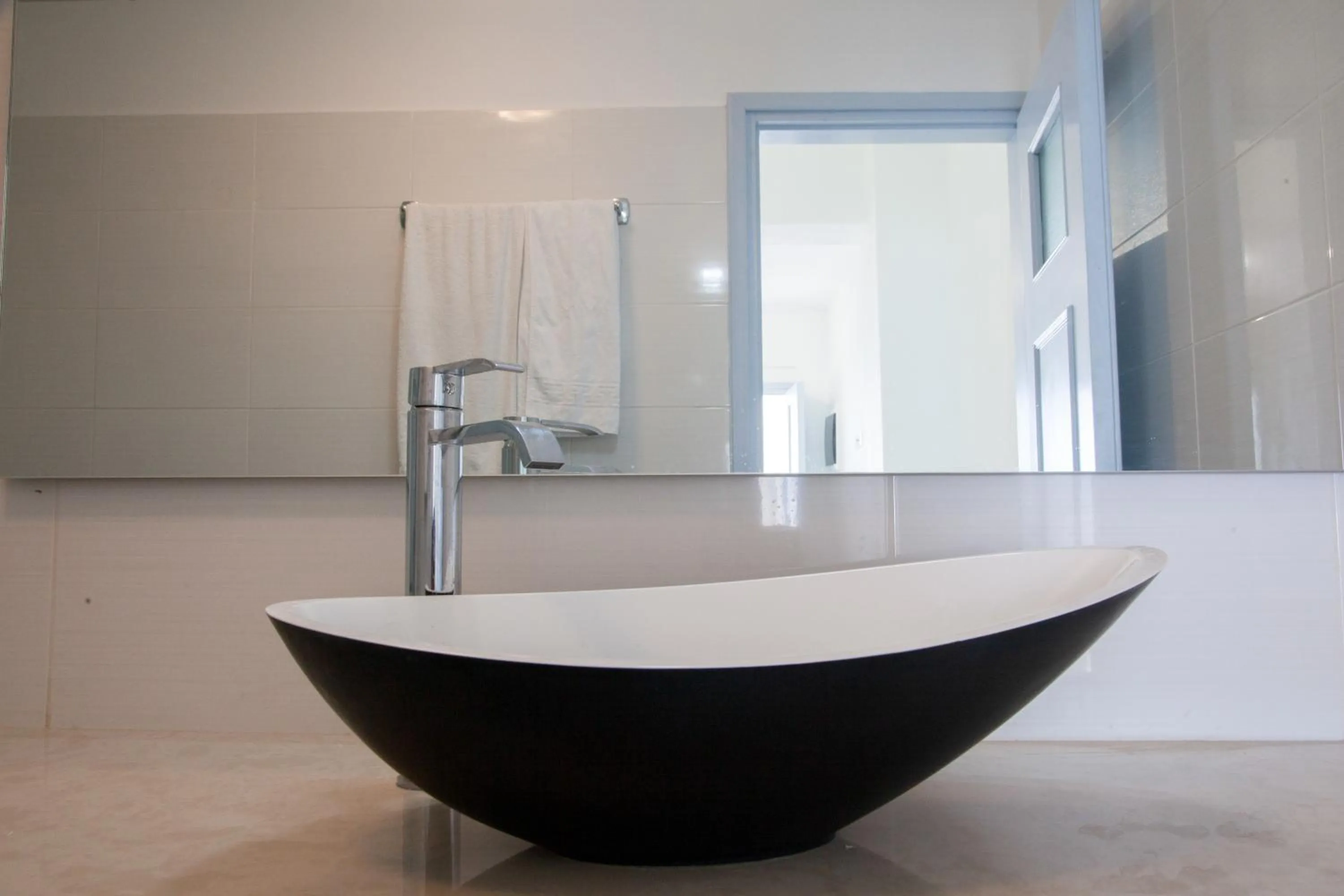 Bathroom in Luna Rossa Santorini