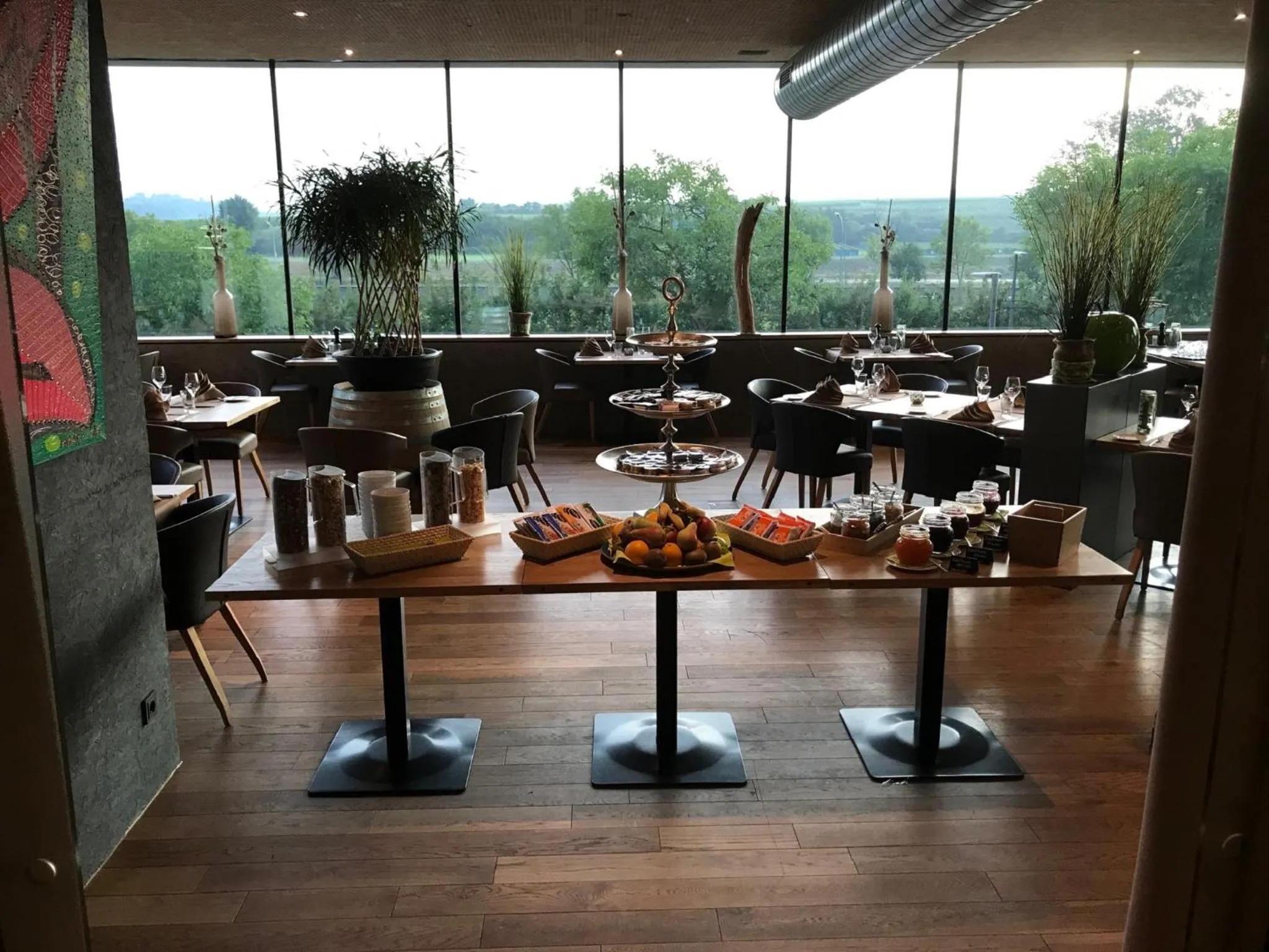 Breakfast in Hotel de l'Ecluse Superior