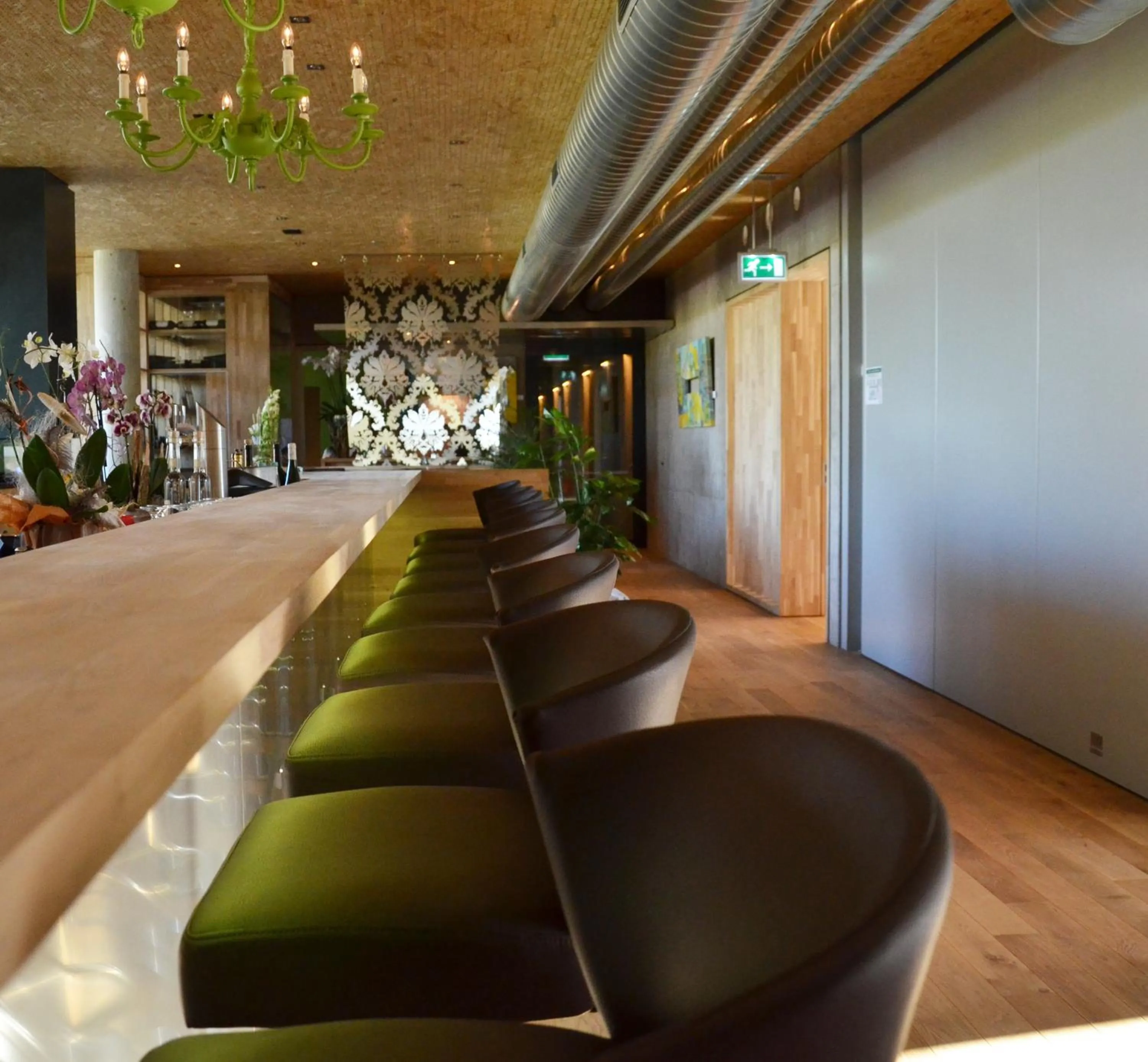 Restaurant/places to eat in Hotel de l'Ecluse Superior