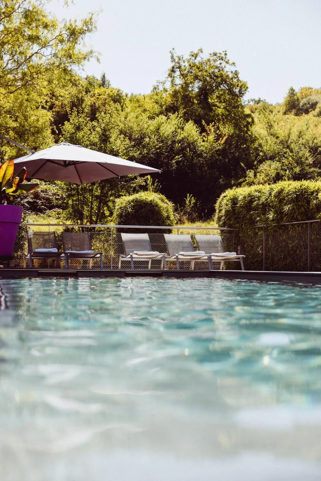Swimming pool in Hotel de l'Ecluse Superior