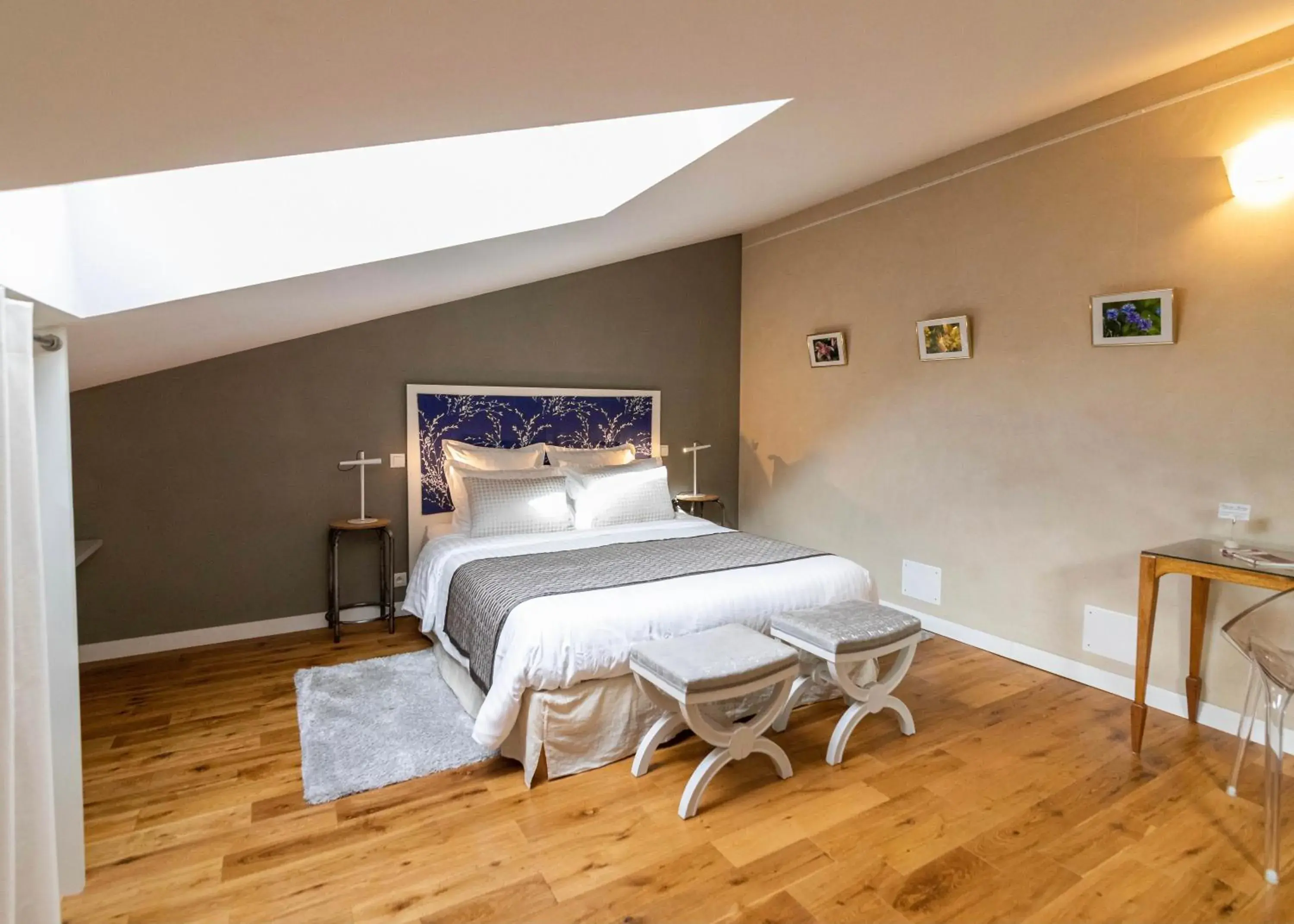 Small Double Room - single occupancy in Clos des Moulins Small Double Room - single occupancy in Clos des Moulins