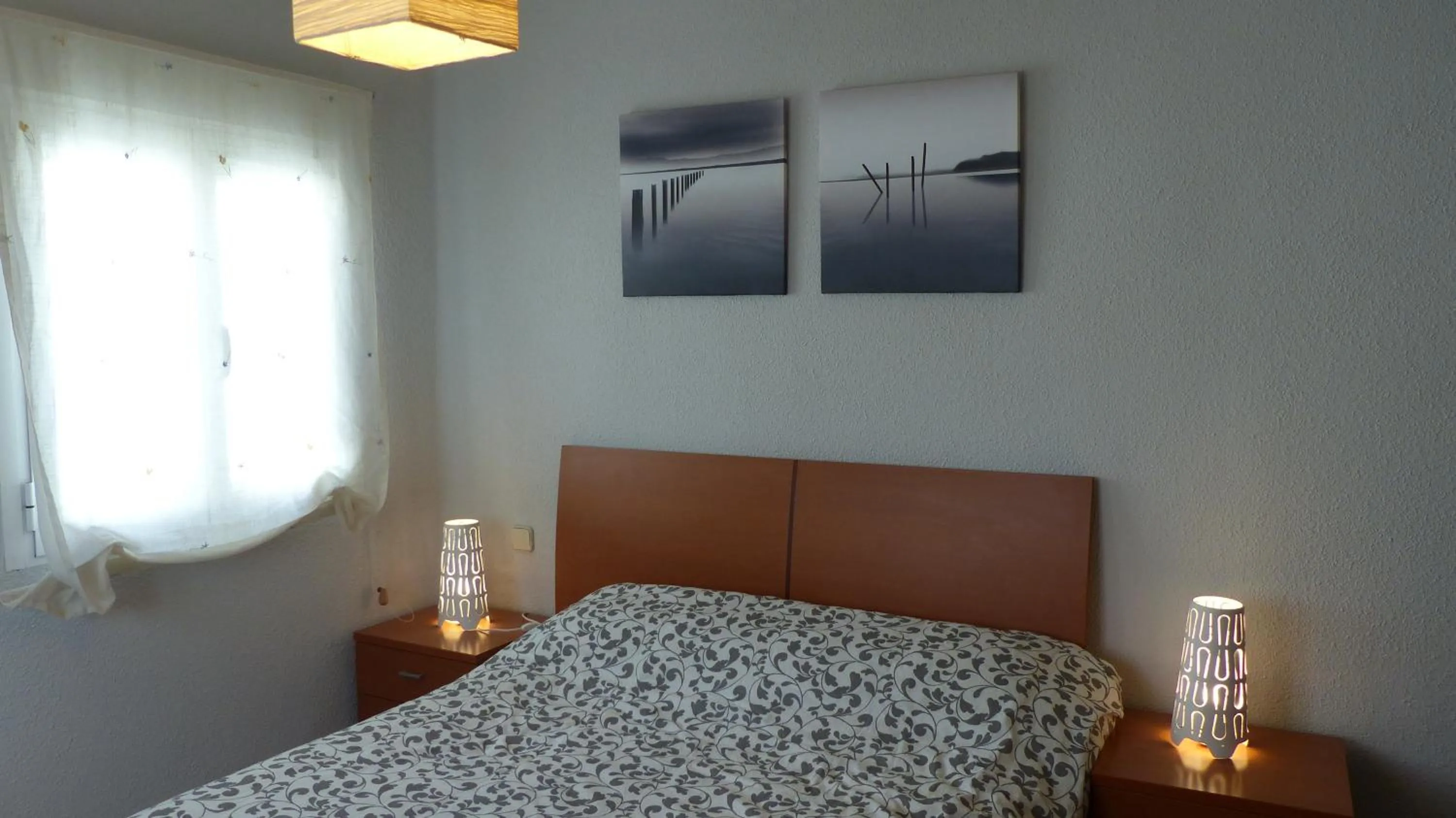 Bedroom, Bed in Apartamento Aluche con parking gratuito