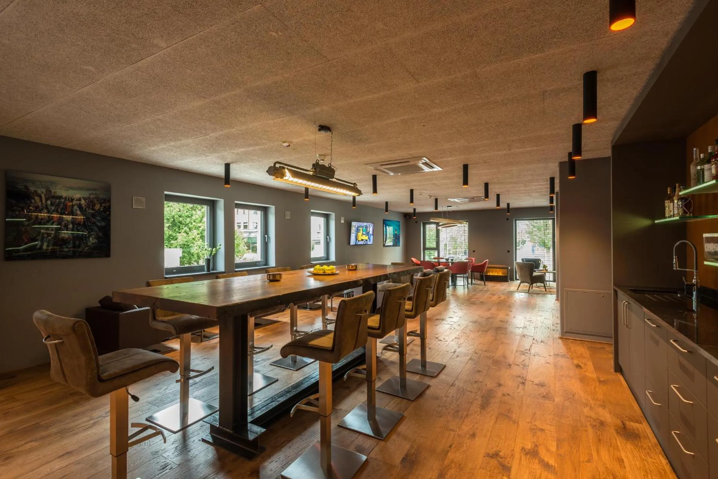 Lounge or bar in Golden Ball, Exclusive Serviced Apartments Munich