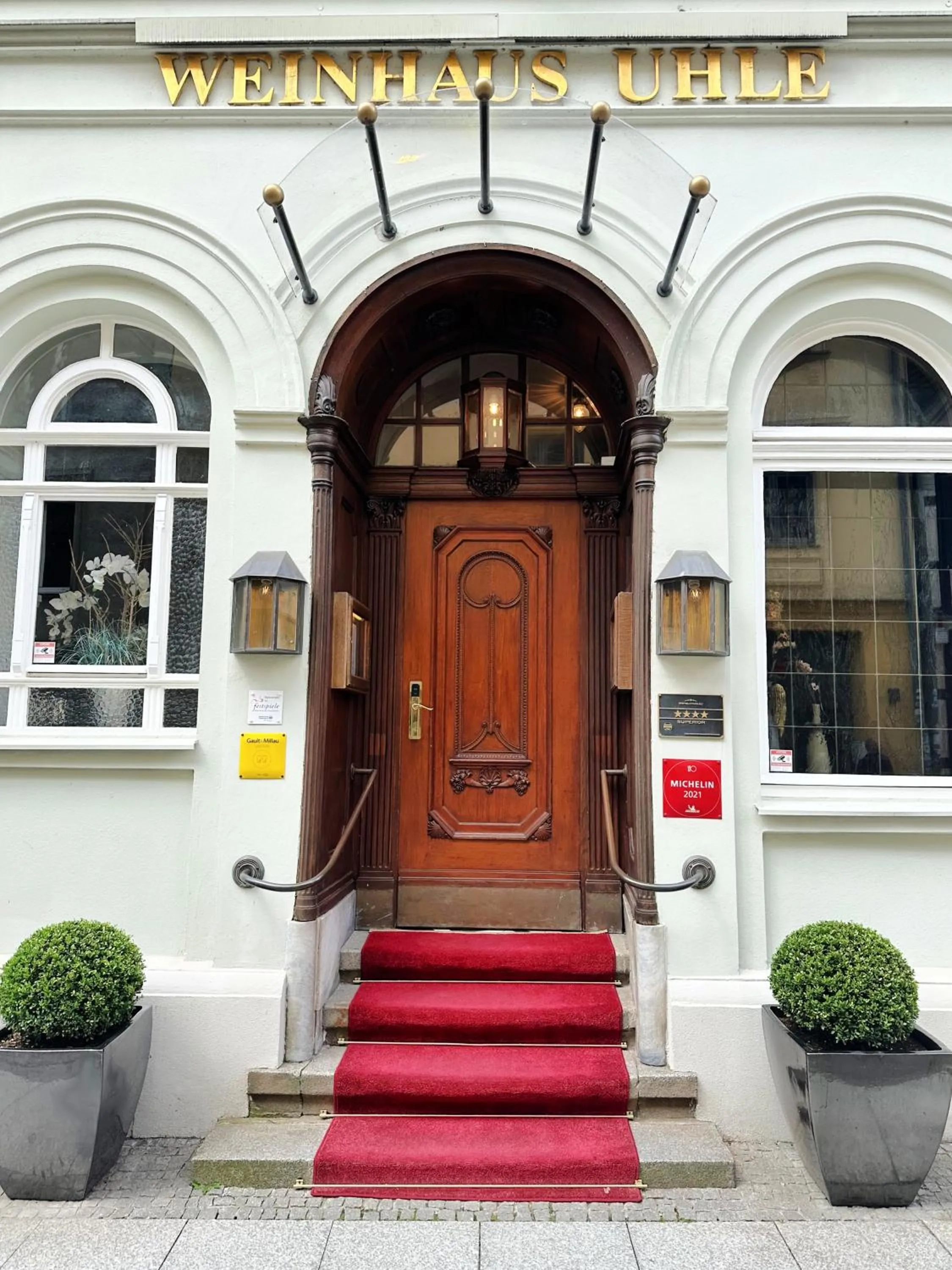 Facade/entrance in Weinhaus Uhle