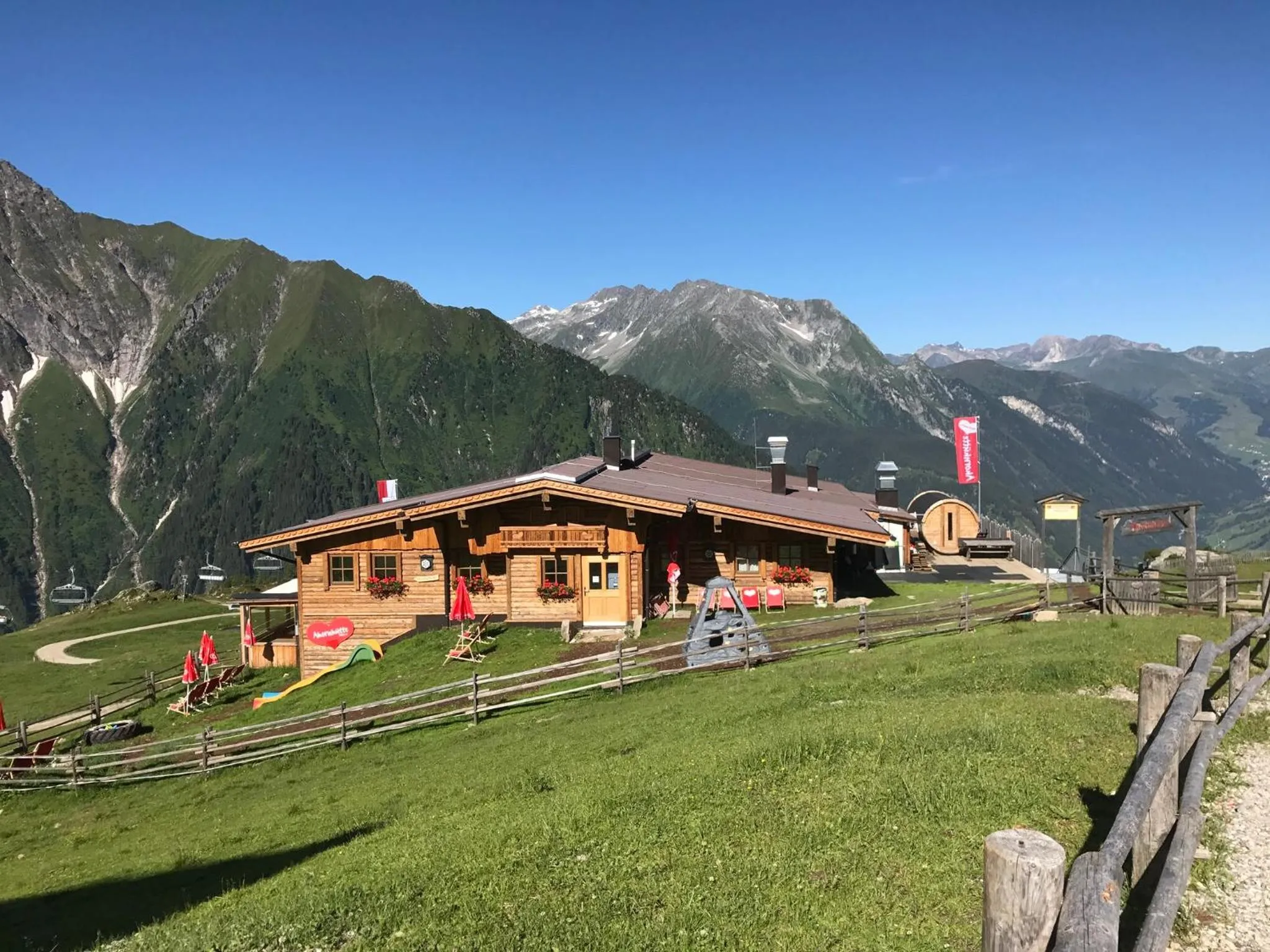 Facade/entrance in Ahornlodge