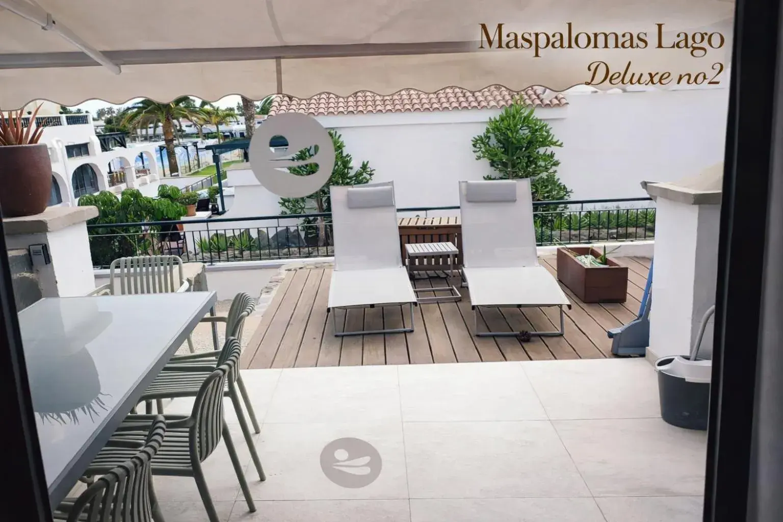 Deluxe Bungalow in Maspalomas Lago Canary Sunset Deluxe Bungalow in Maspalomas Lago Canary Sunset