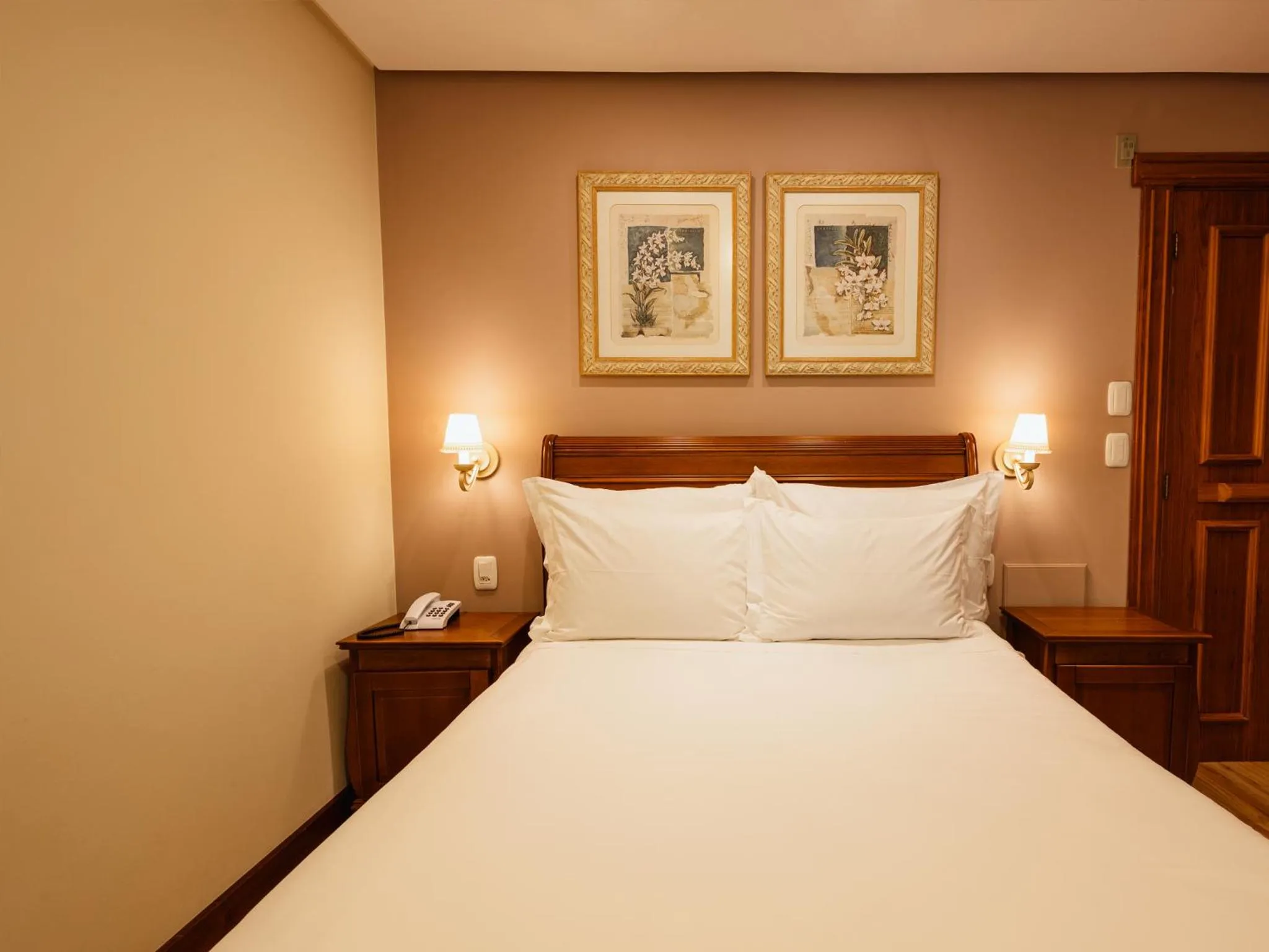 Bedroom, Bed in Kurotel Centro Contemporâneo de Saúde e Bem Estar