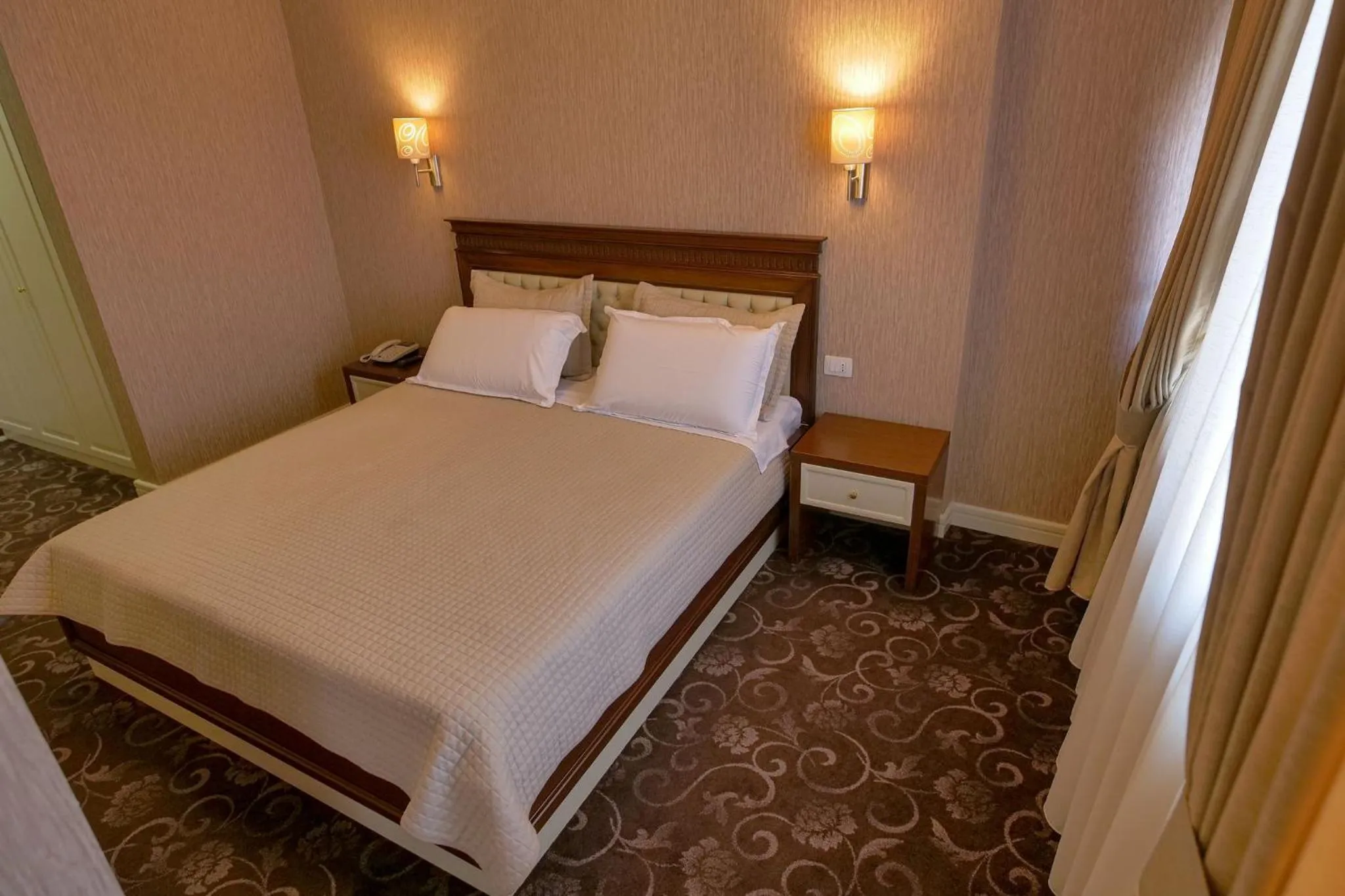 Bed in Rozafa Hotel