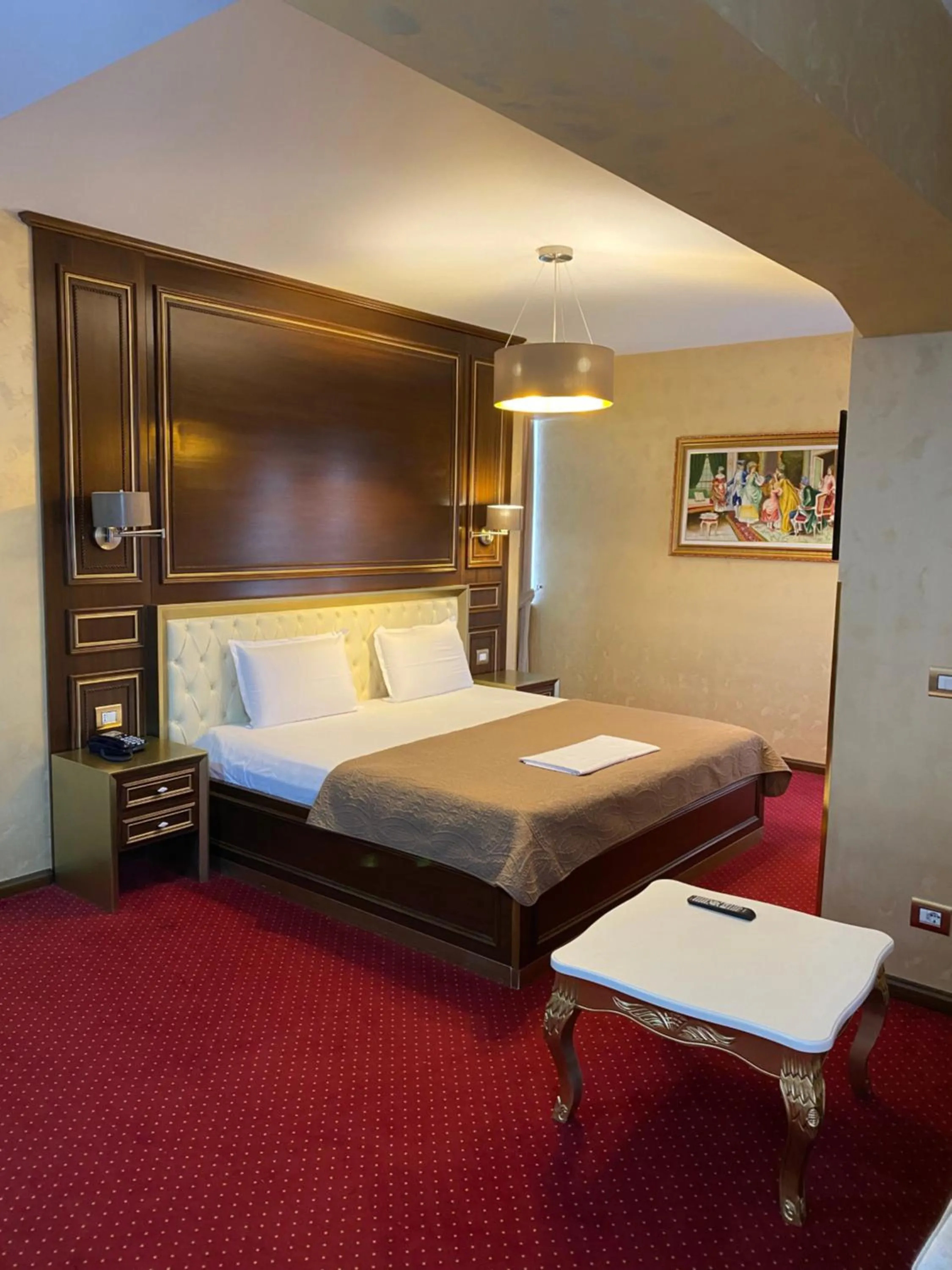 Photo of the whole room, Bed in Rozafa Hotel