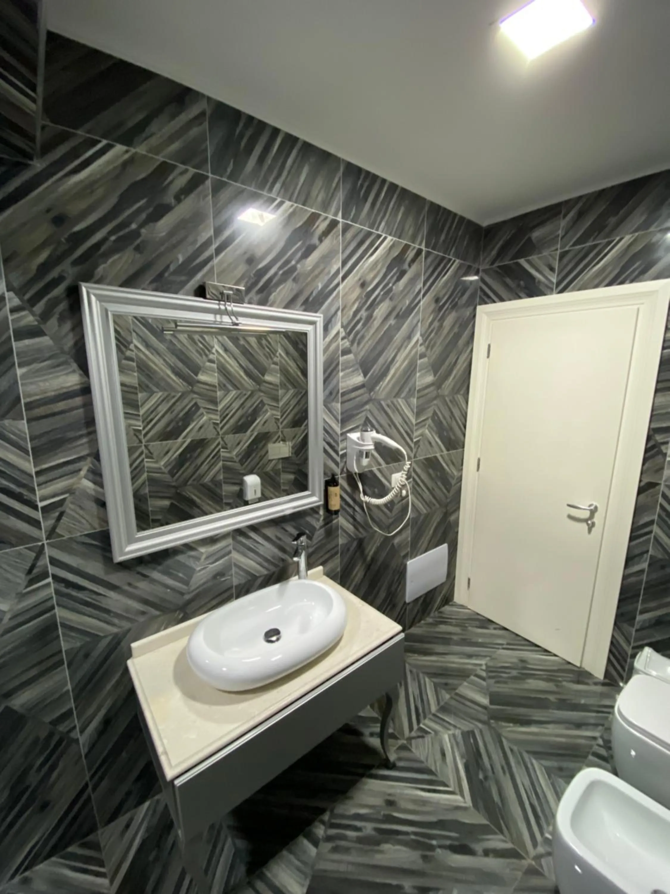 Bathroom in Rozafa Hotel