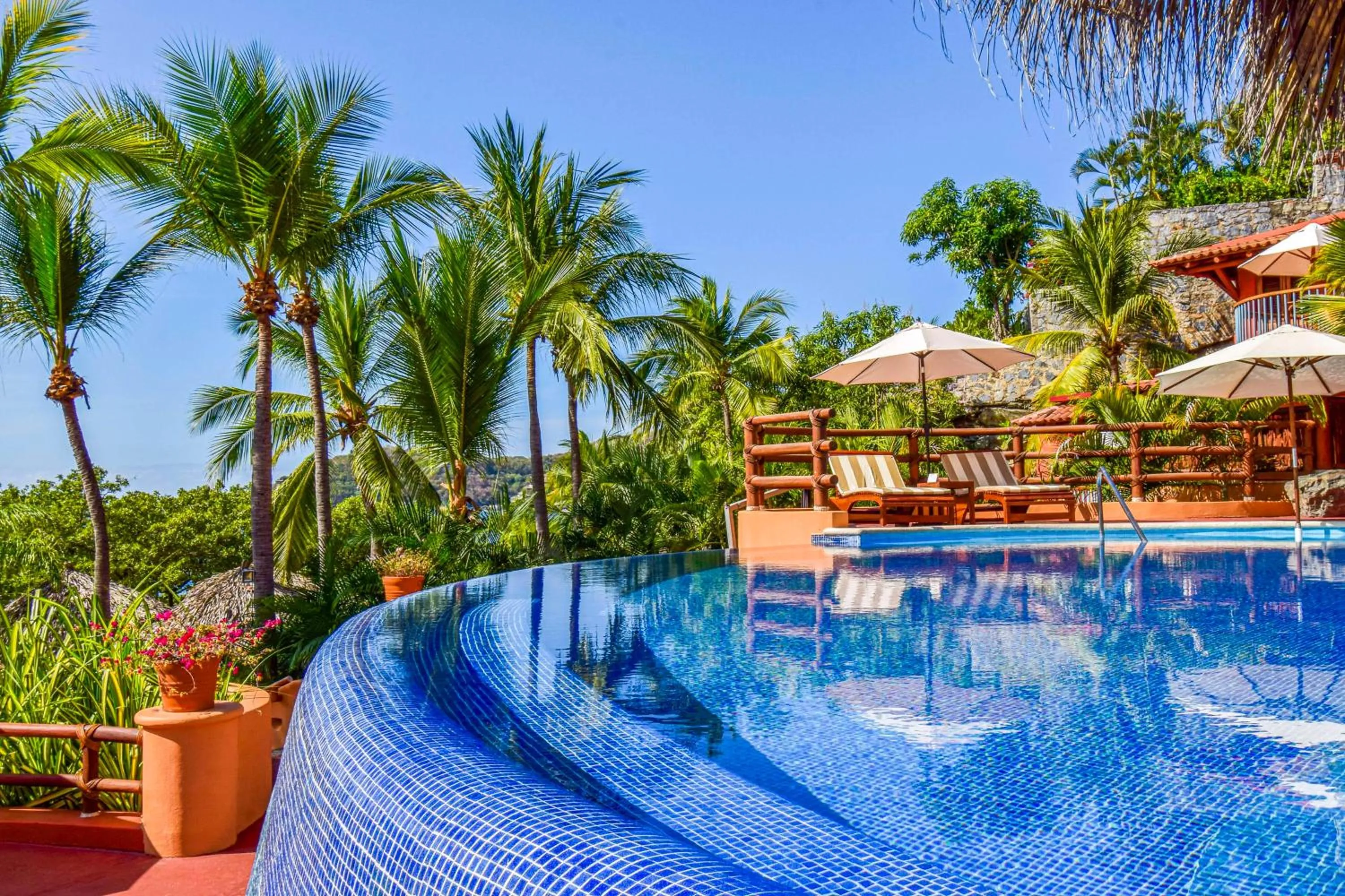 Pool view in Hilton Grand Vacations Club Zihuatanejo