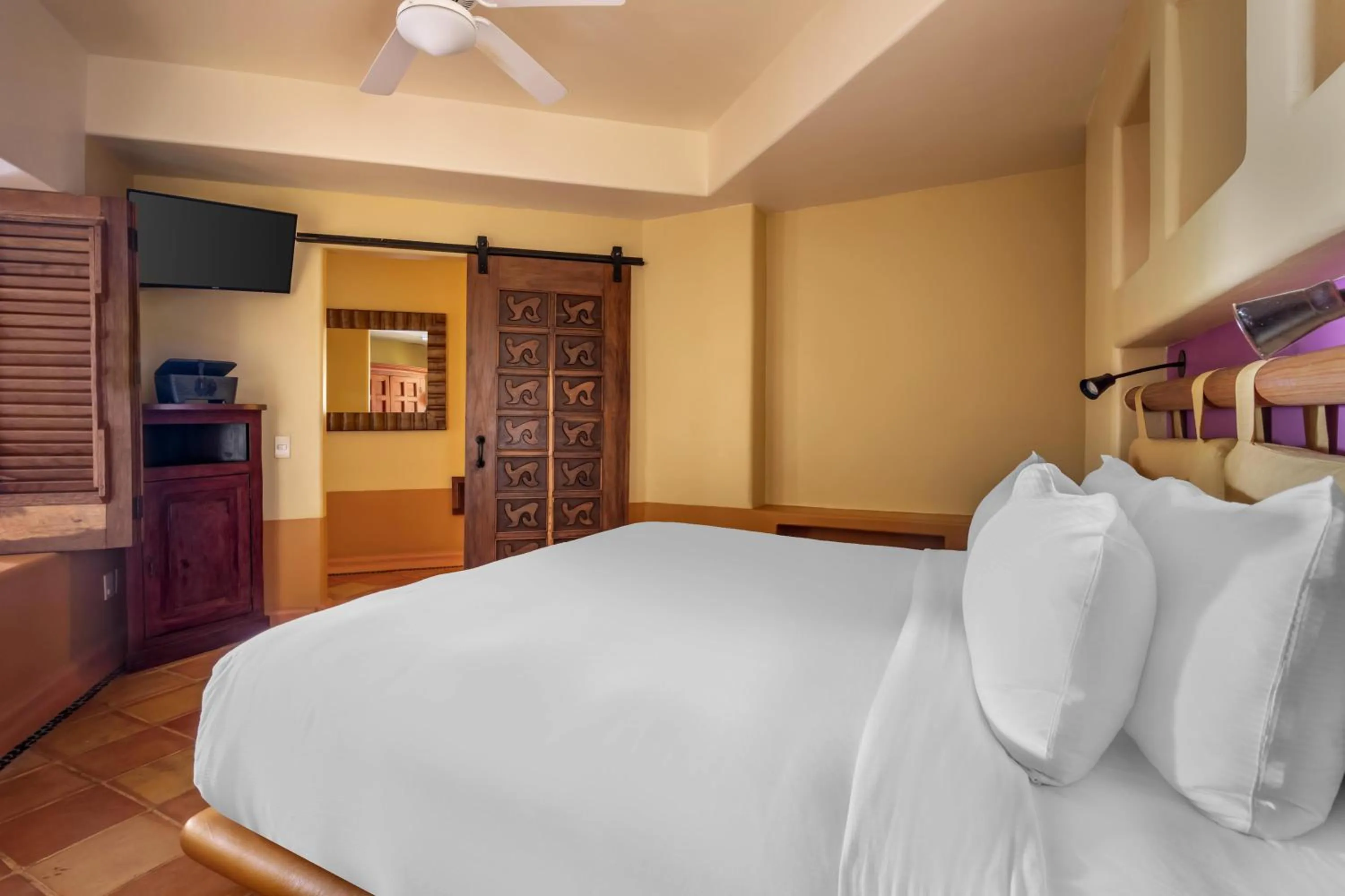 Bed in Hilton Grand Vacations Club Zihuatanejo